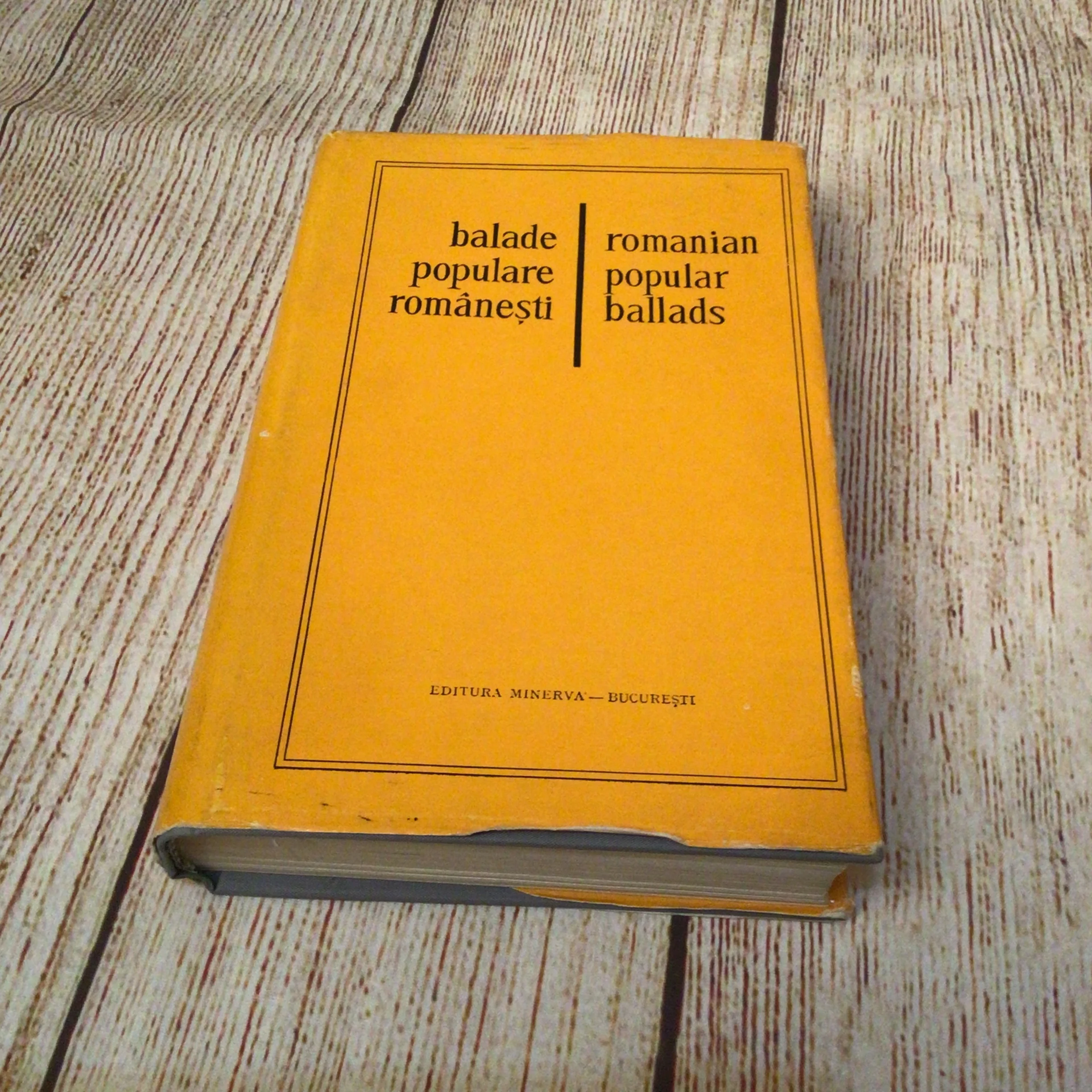 Romanian Popular Ballads, Romanian-English Bilingual Edition (Minerva Publishing)