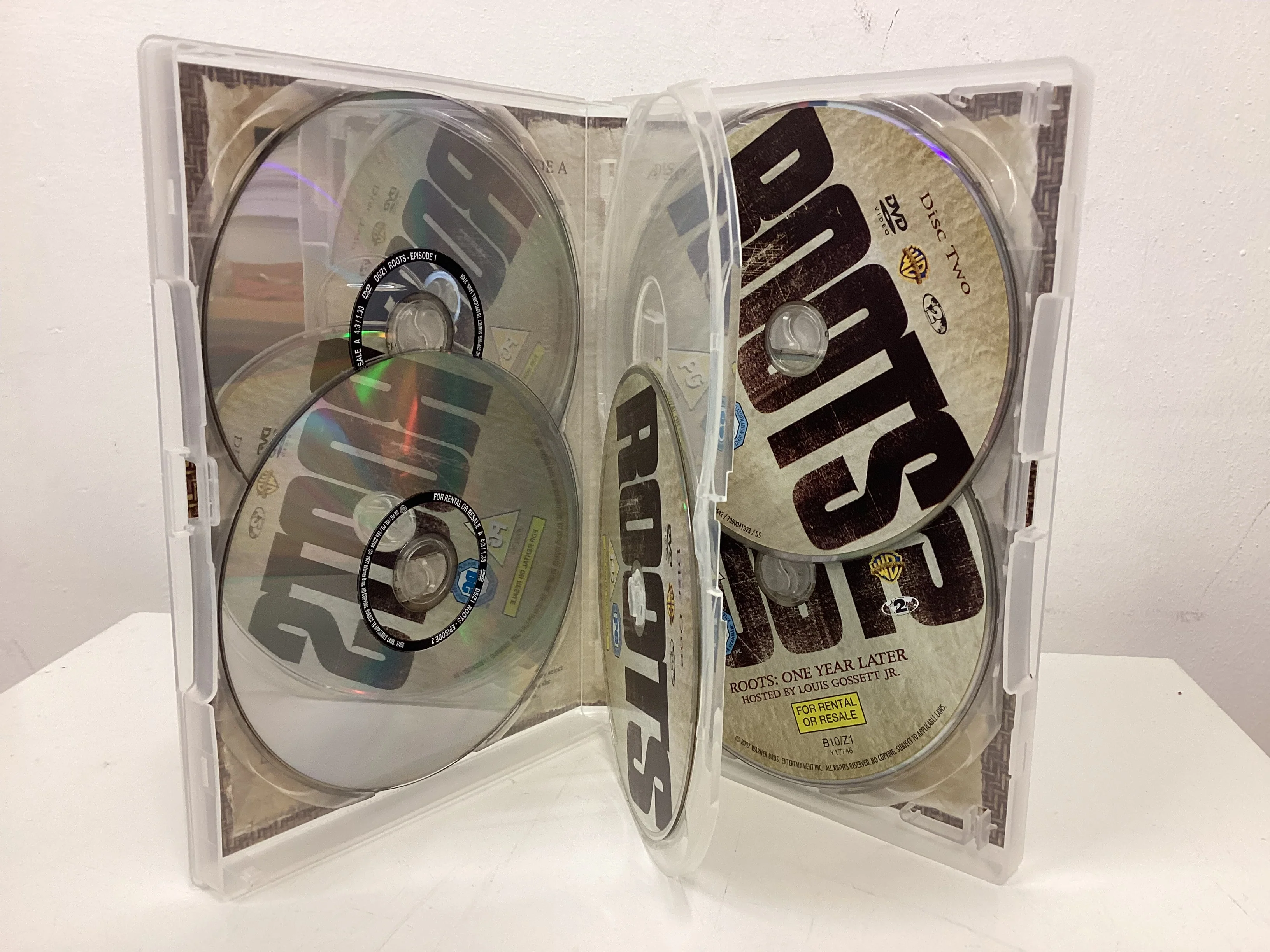 Roots The Complete Miniseries Collection & The Gift - Image 13