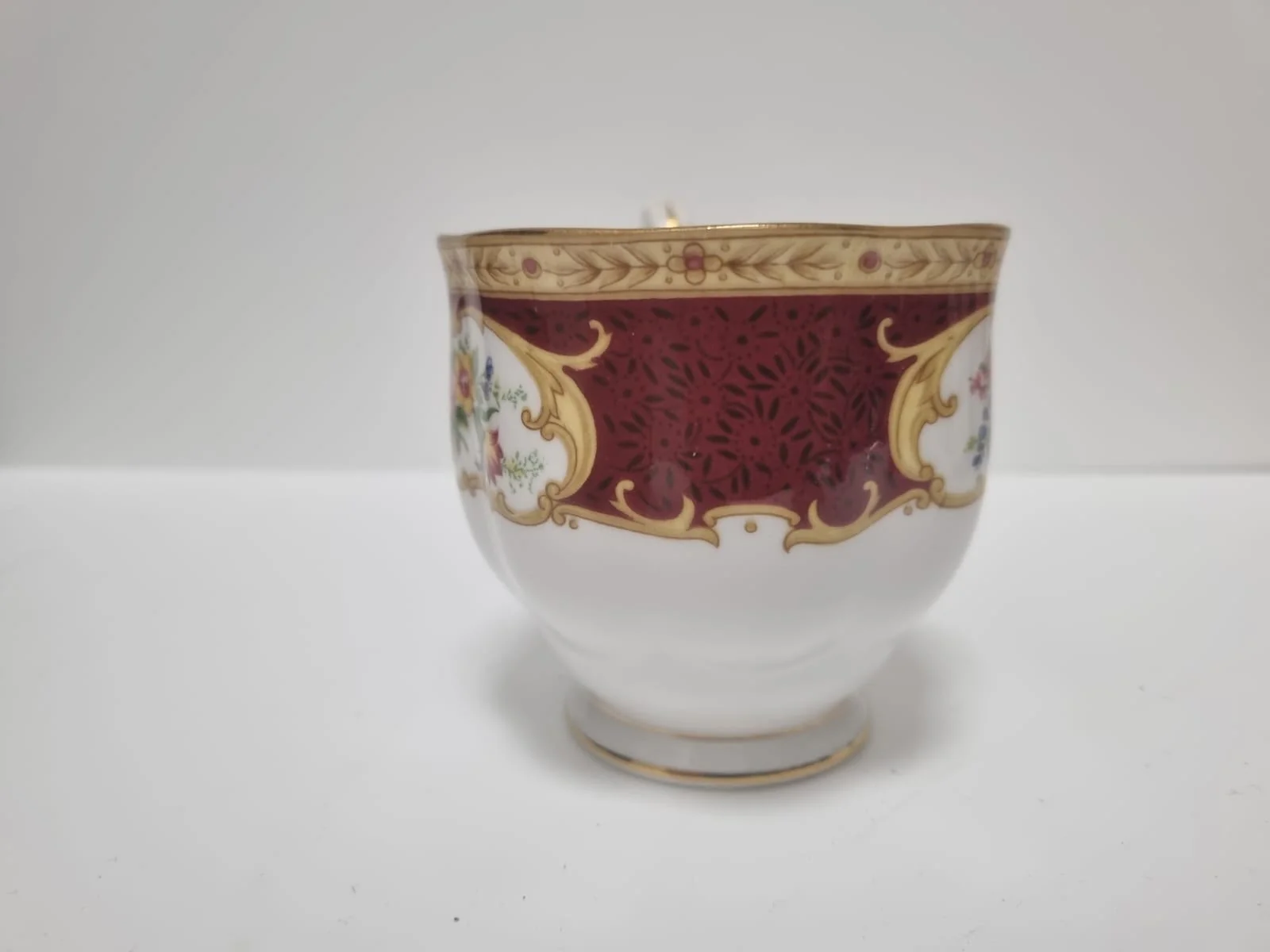 Royal Albert Bone China Tea Cup Milk Jug Sugar Bowl 3 pieces - Image 16