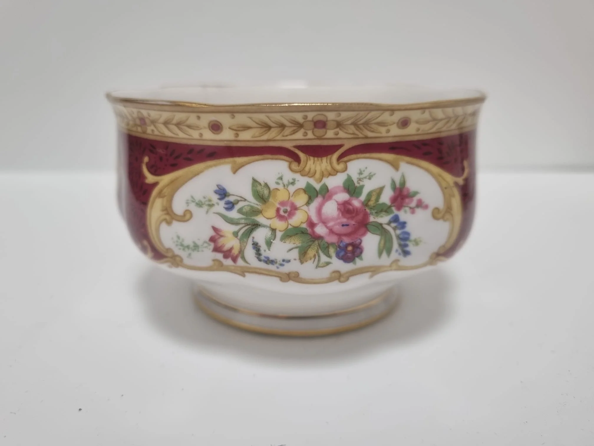 Royal Albert Bone China Tea Cup Milk Jug Sugar Bowl 3 pieces - Image 5