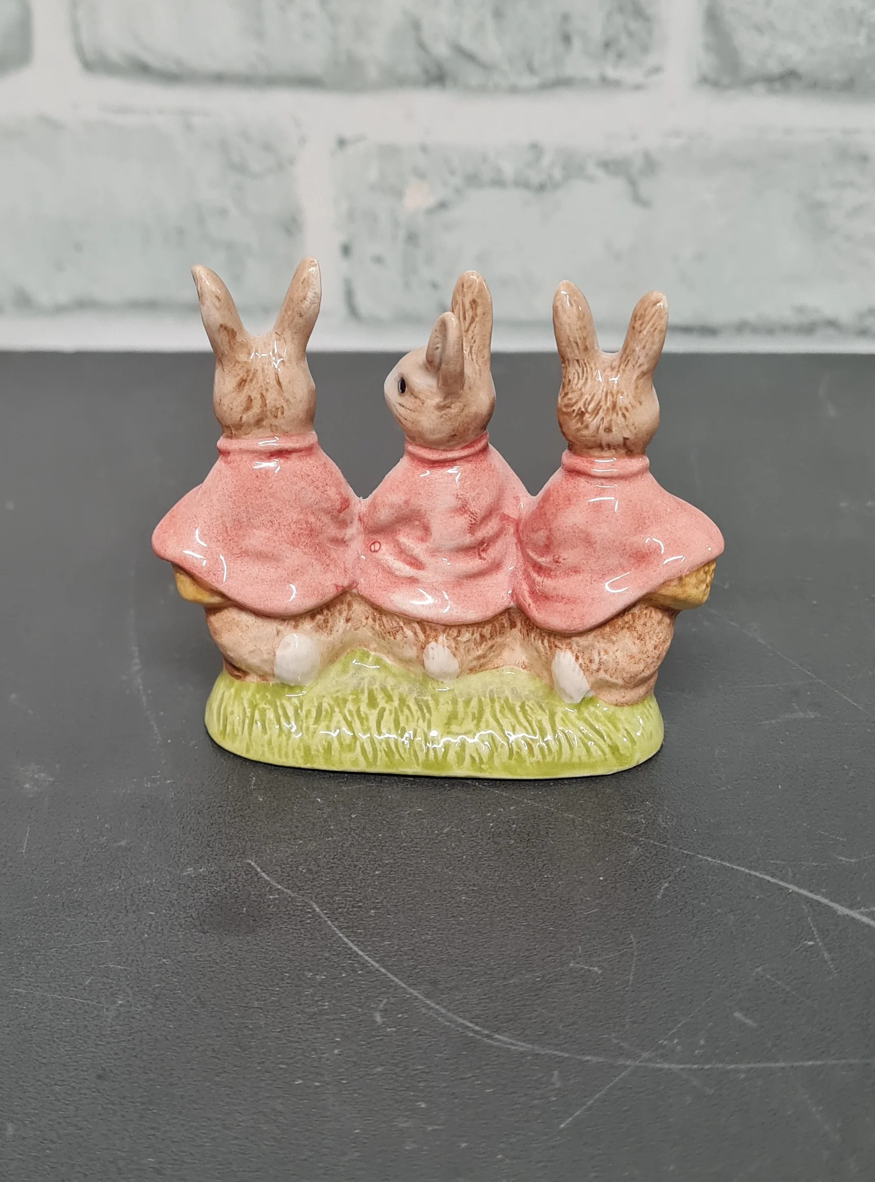 Royal Albert England Flopsy Mopsy and Cottontail Beatrix Potter 1989 Porcelain Figurine - Image 2
