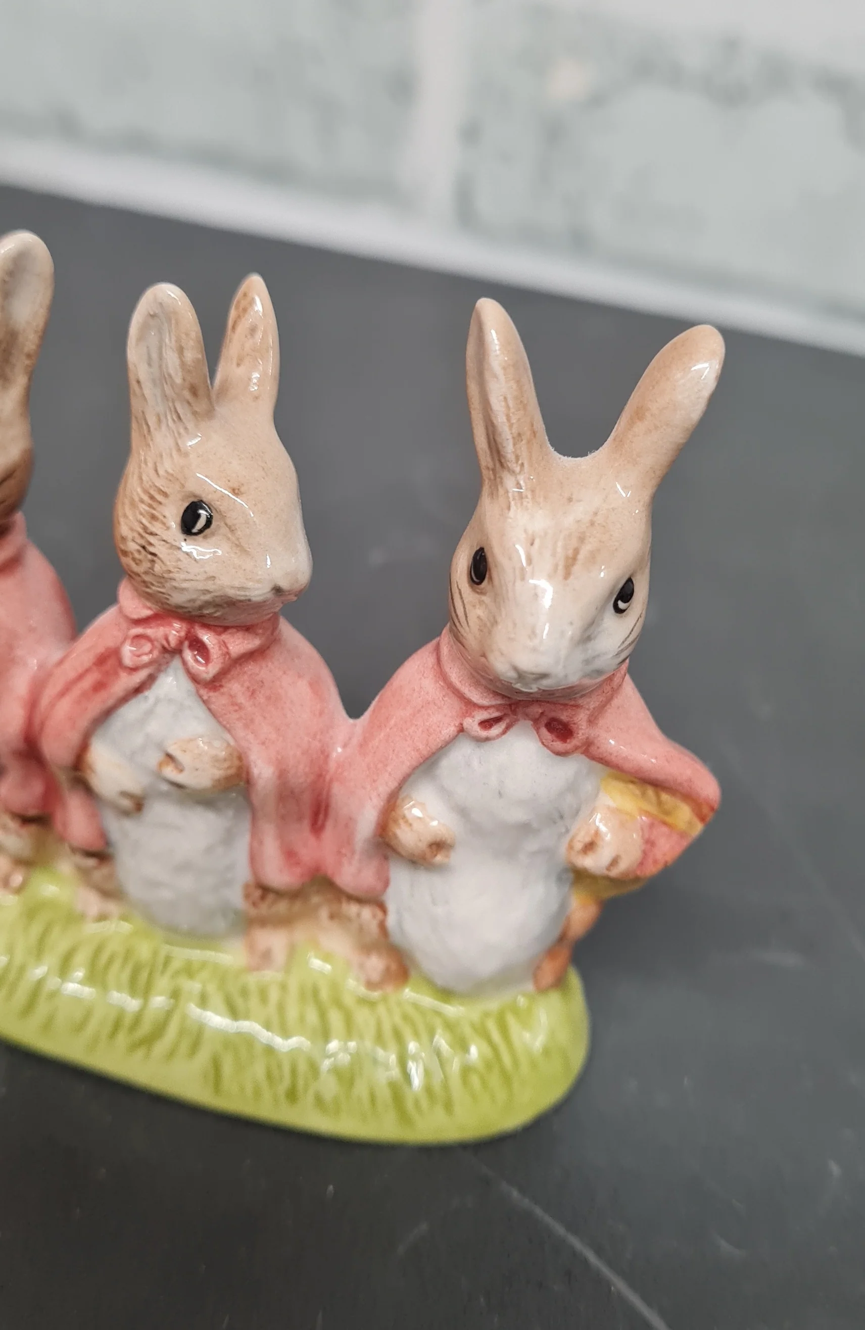 Royal Albert England Flopsy Mopsy and Cottontail Beatrix Potter 1989 Porcelain Figurine - Image 4