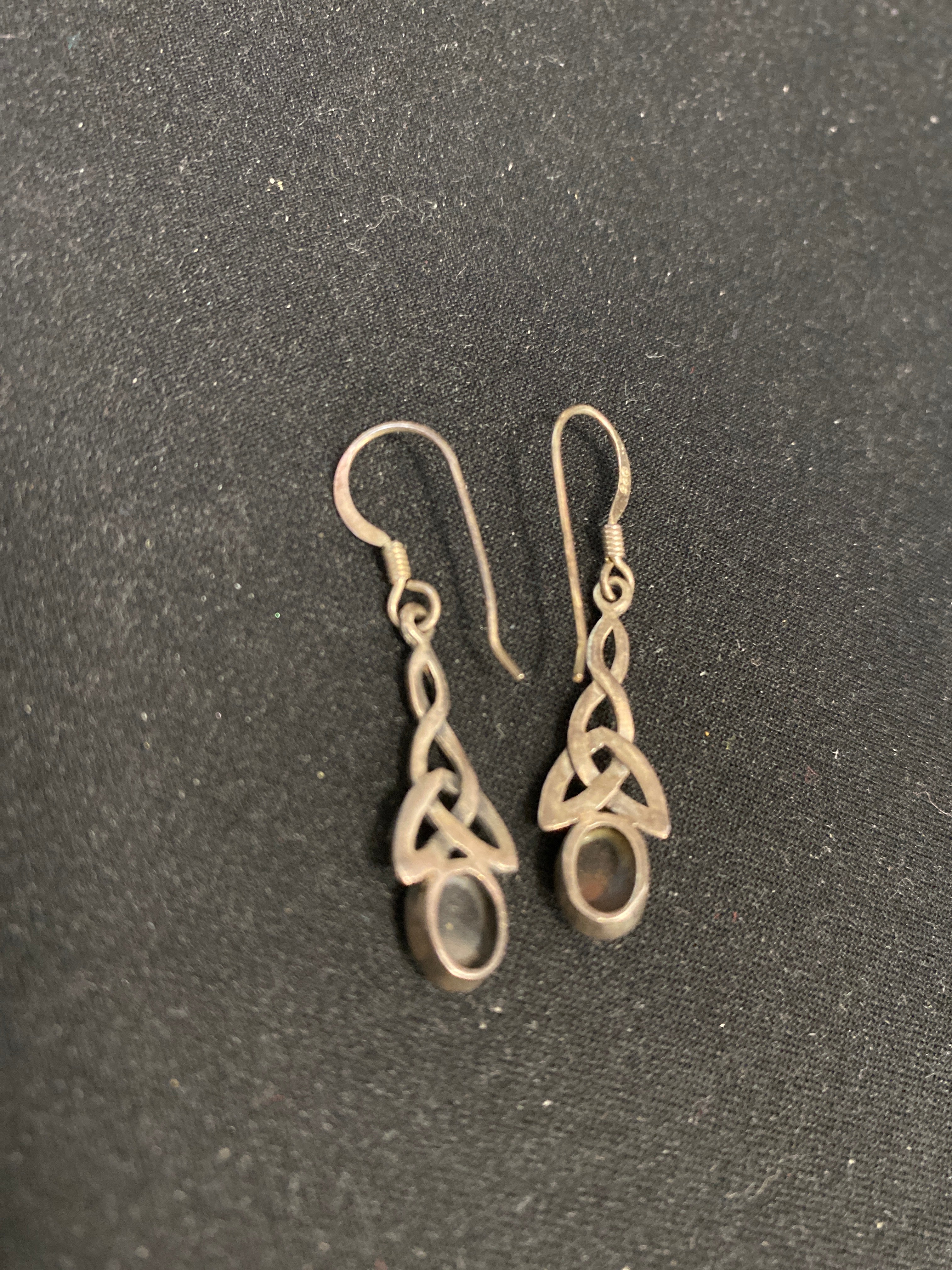 Silver Celtic Dangle Earing's - Image 3