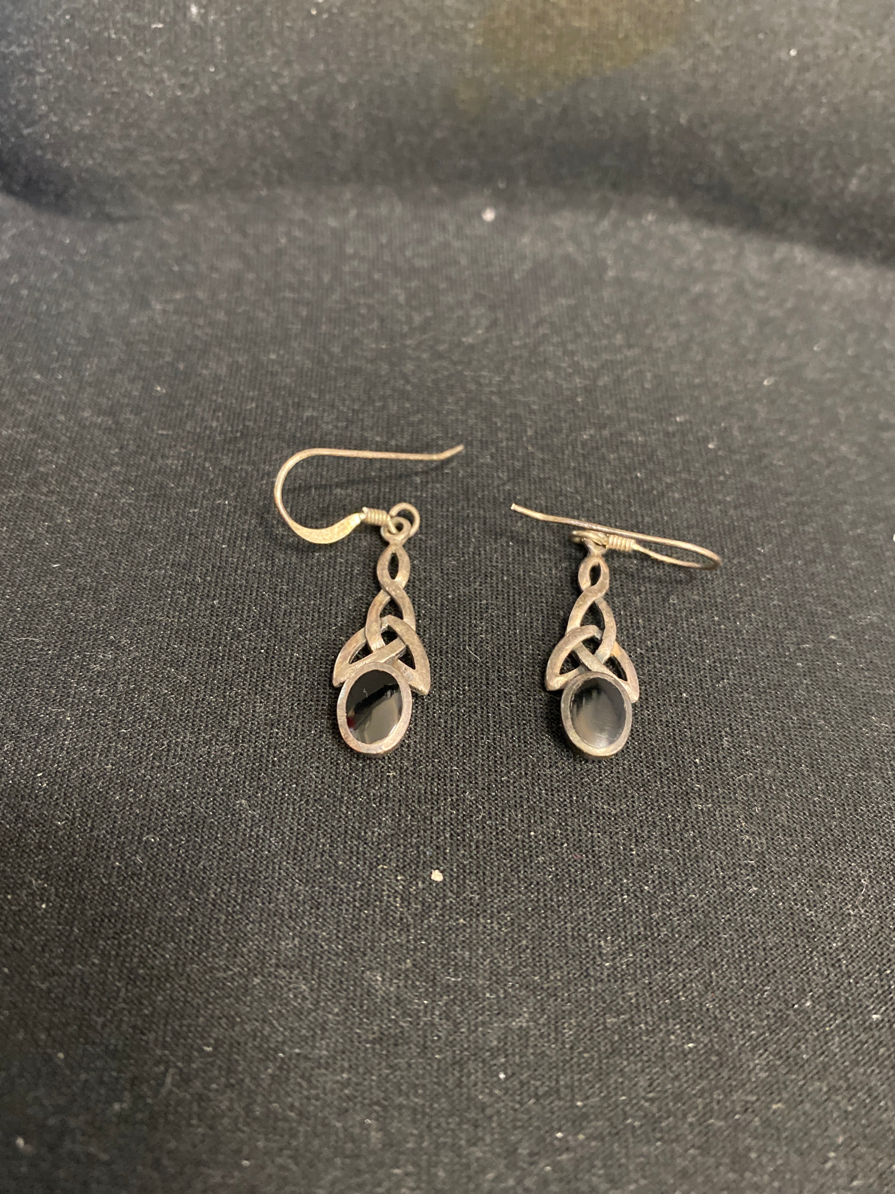 Silver Celtic Dangle Earing's - Image 5