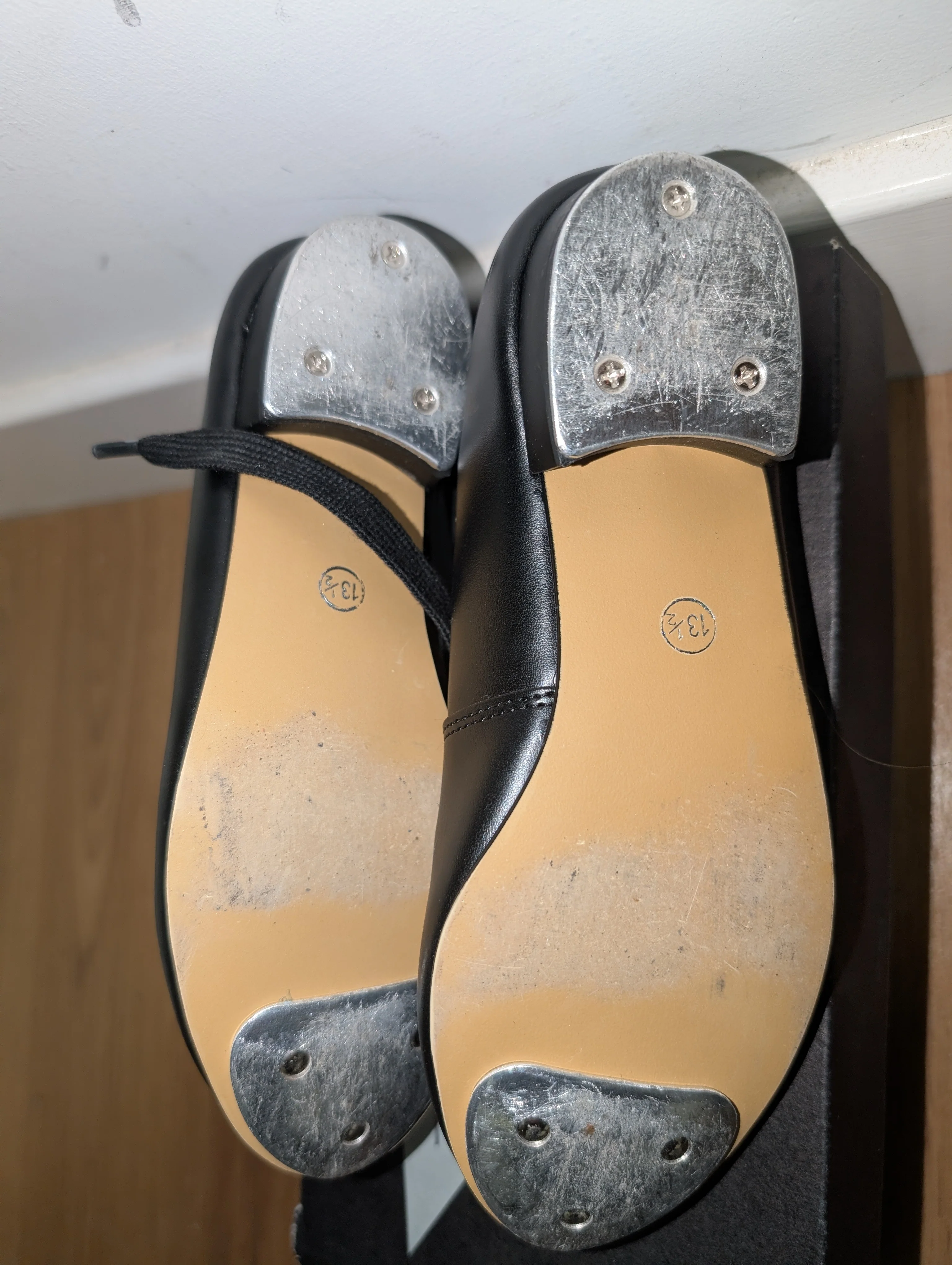 Starlite Patter Black Tap Shoes Kids Size 13.5 - Image 3