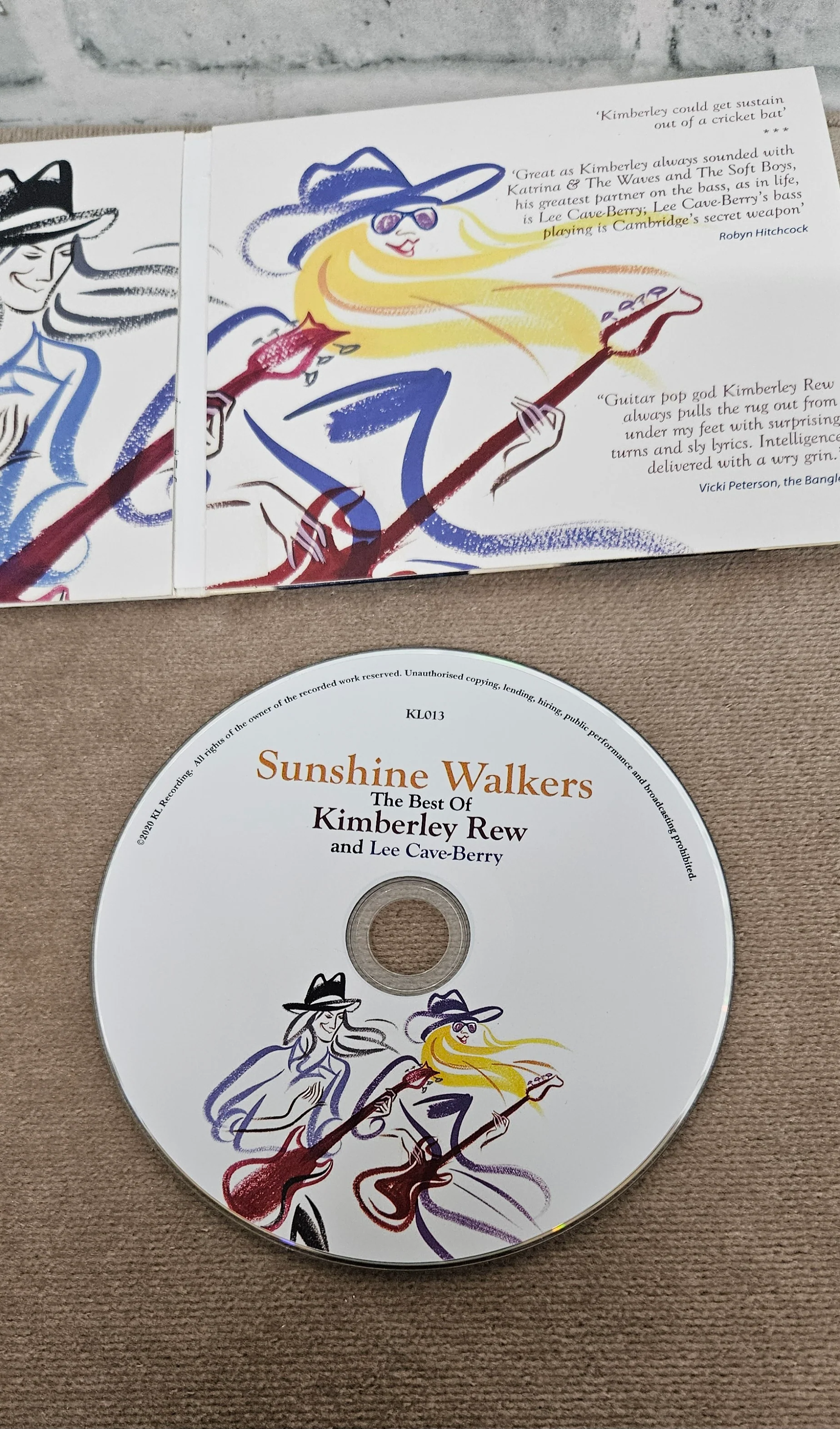 Sunshine Walkers The Best of Kimberley Rew and Lee Cave-Berry CD - Image 4