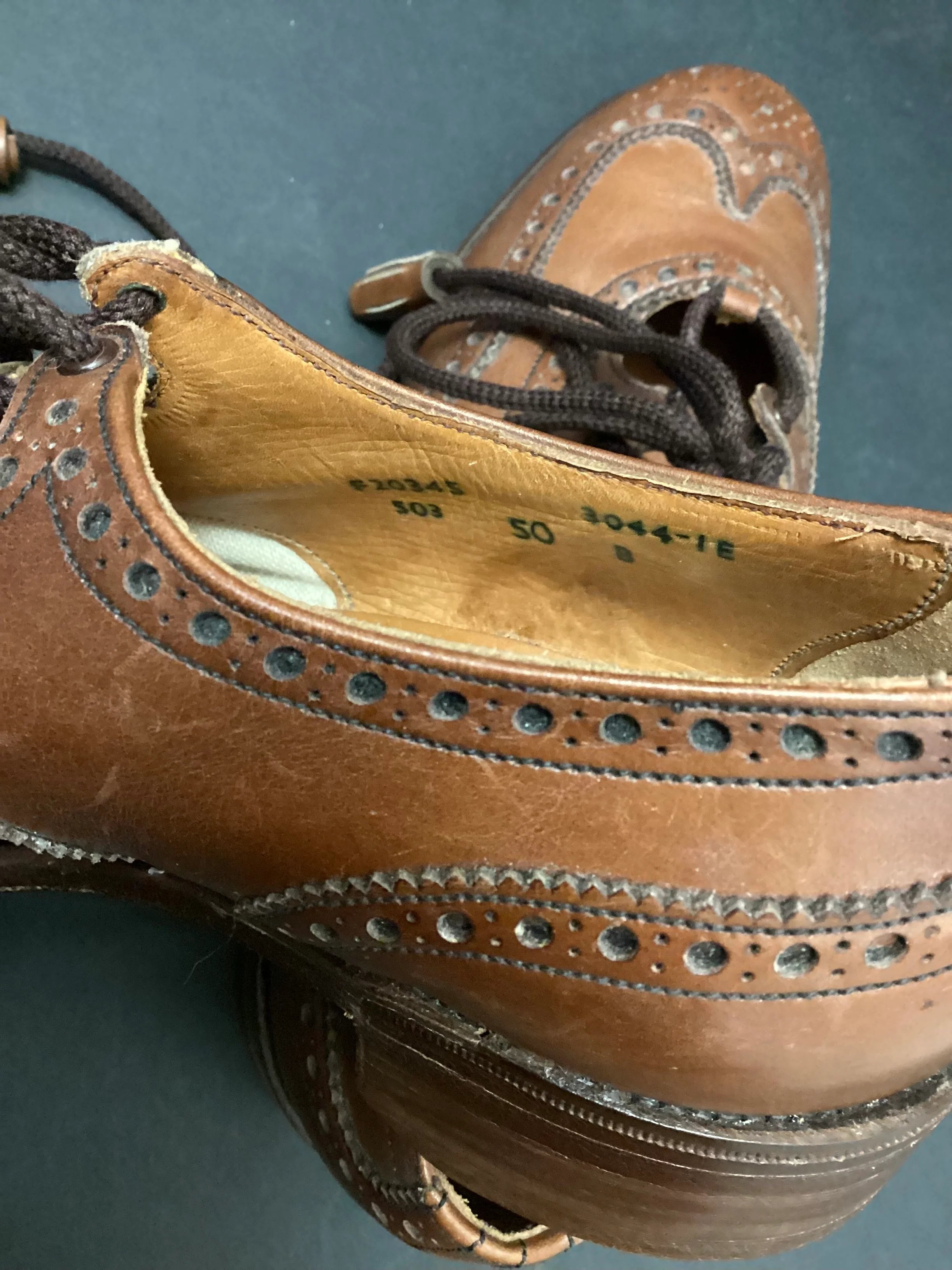 Swan Crockett & Jones Tan Leather Brouge Shoes size 3 - Image 7