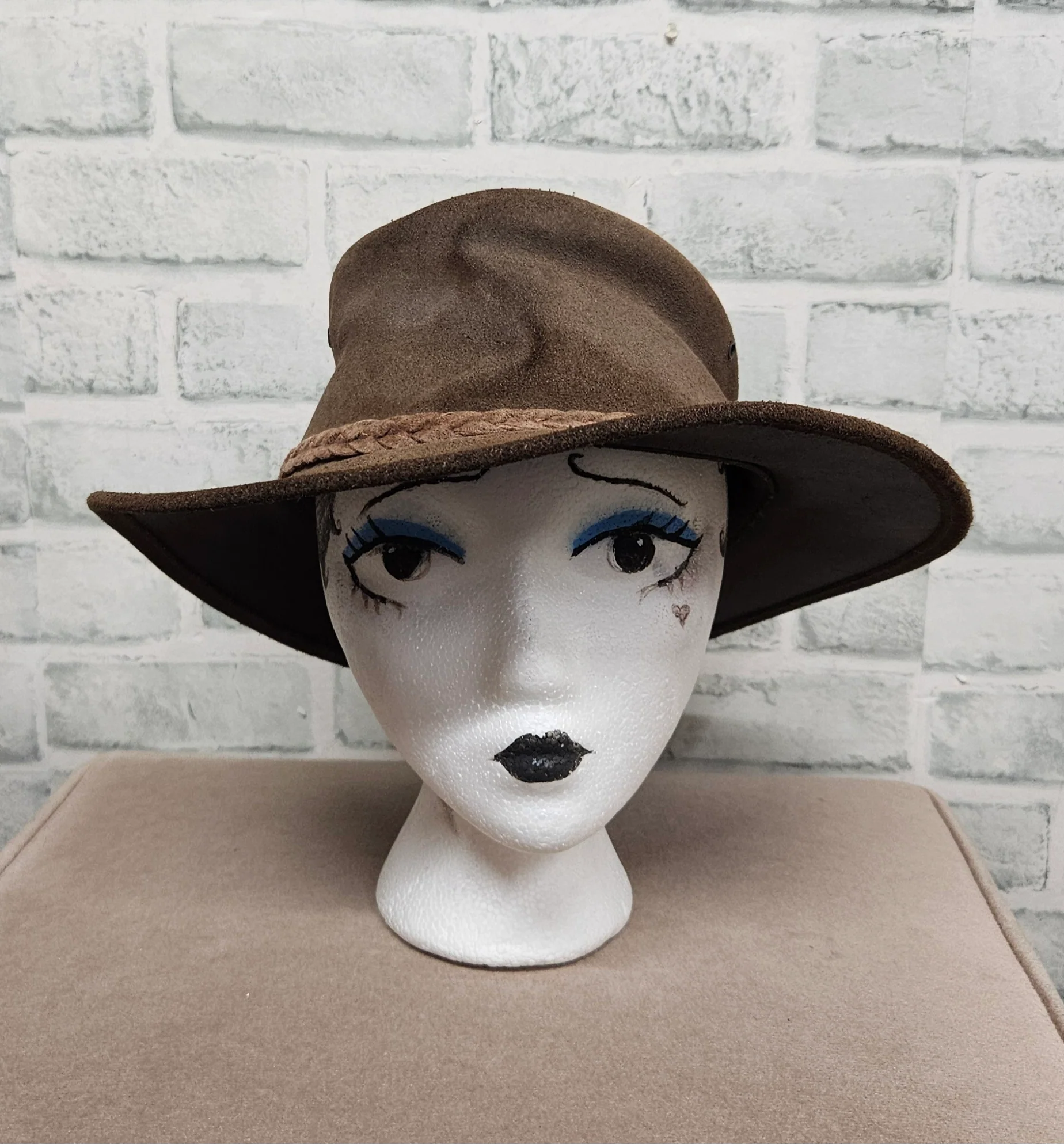 Tayberry Company Brown Leather Outback Cowboy Hat Size Large