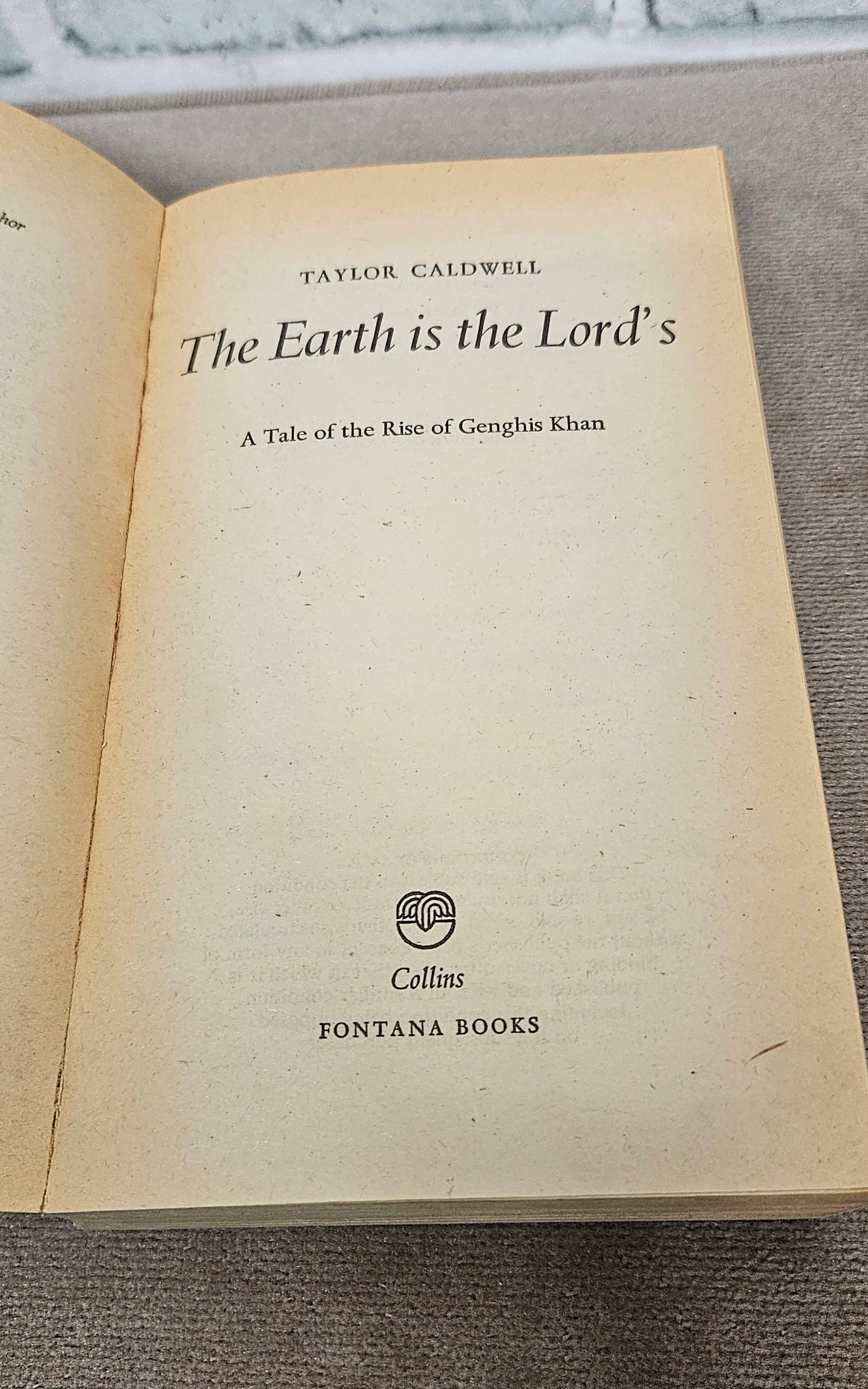 Taylor Caldwell The Earth is The Lord's 1976 Softback - Image 7