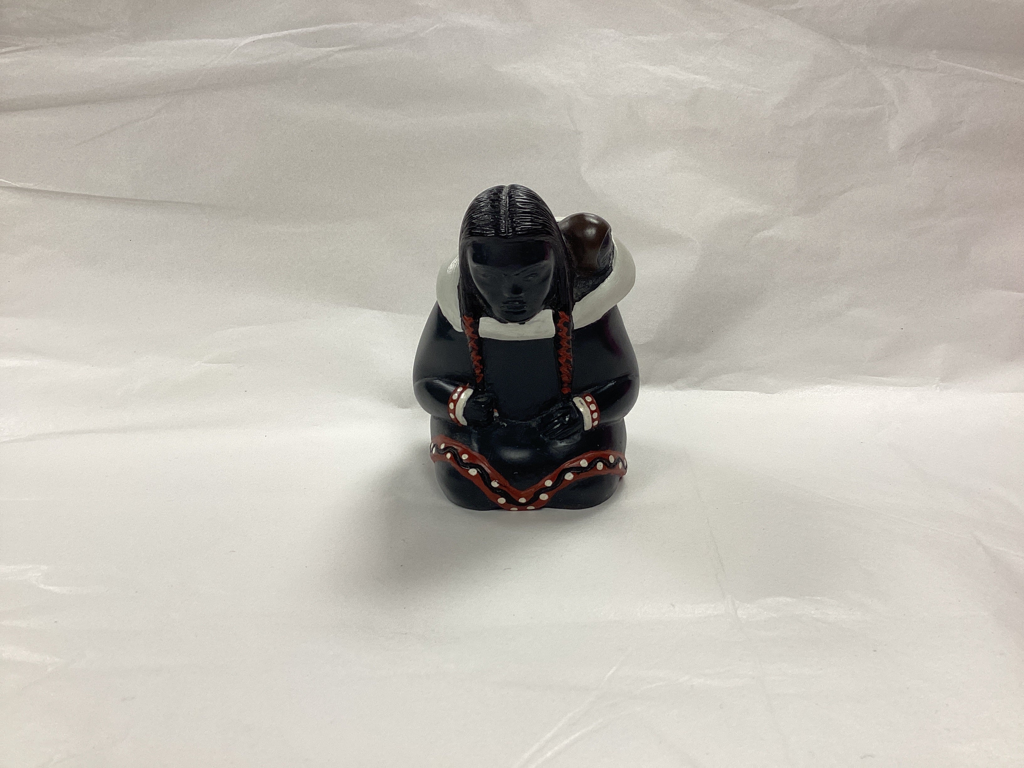 Vintage Saltstone Inuit Mother and Baby Statue - Image 2