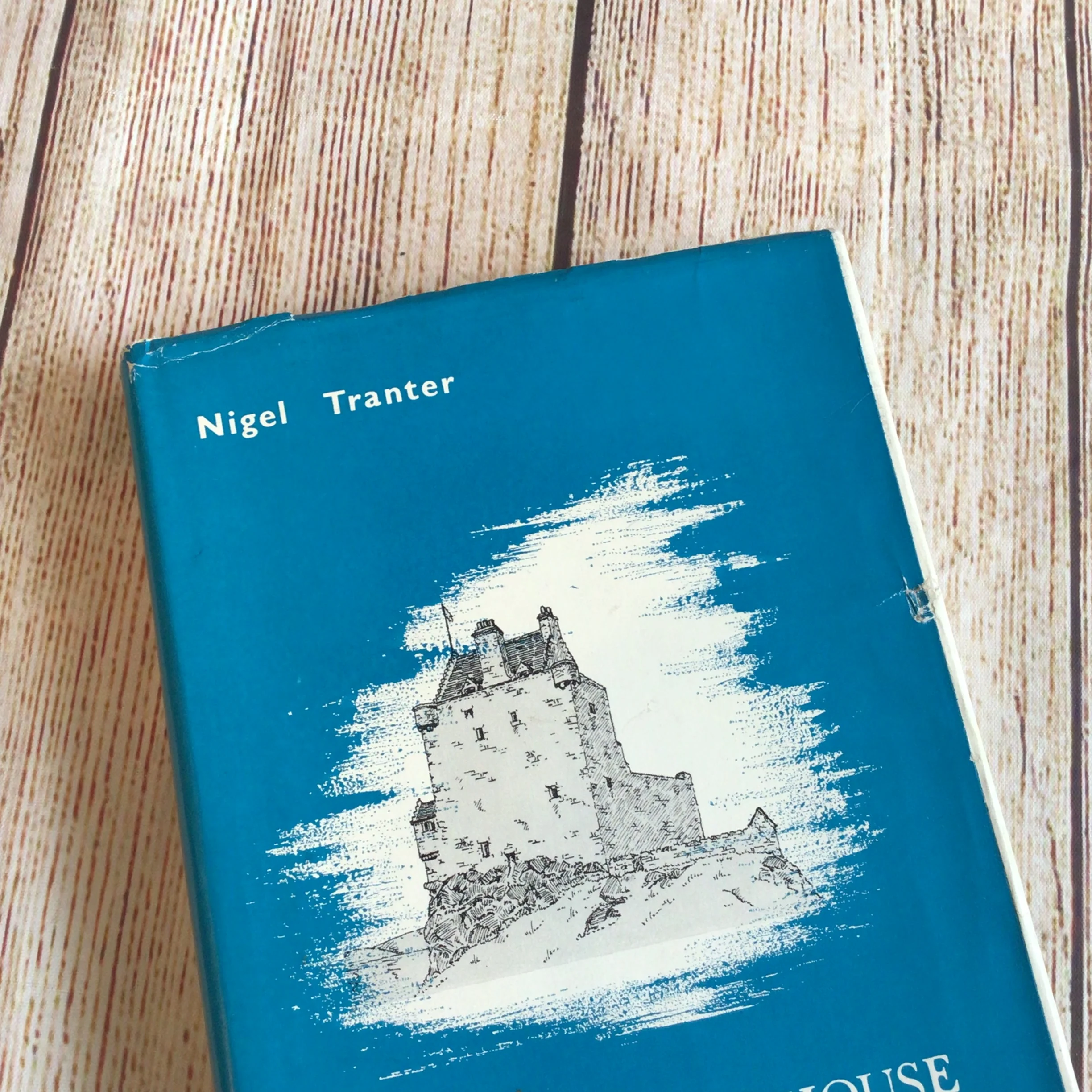 The Fortified House in Scotland: Vol. 5 North & West & Misc by Nigel Tranter (1970) - Image 3