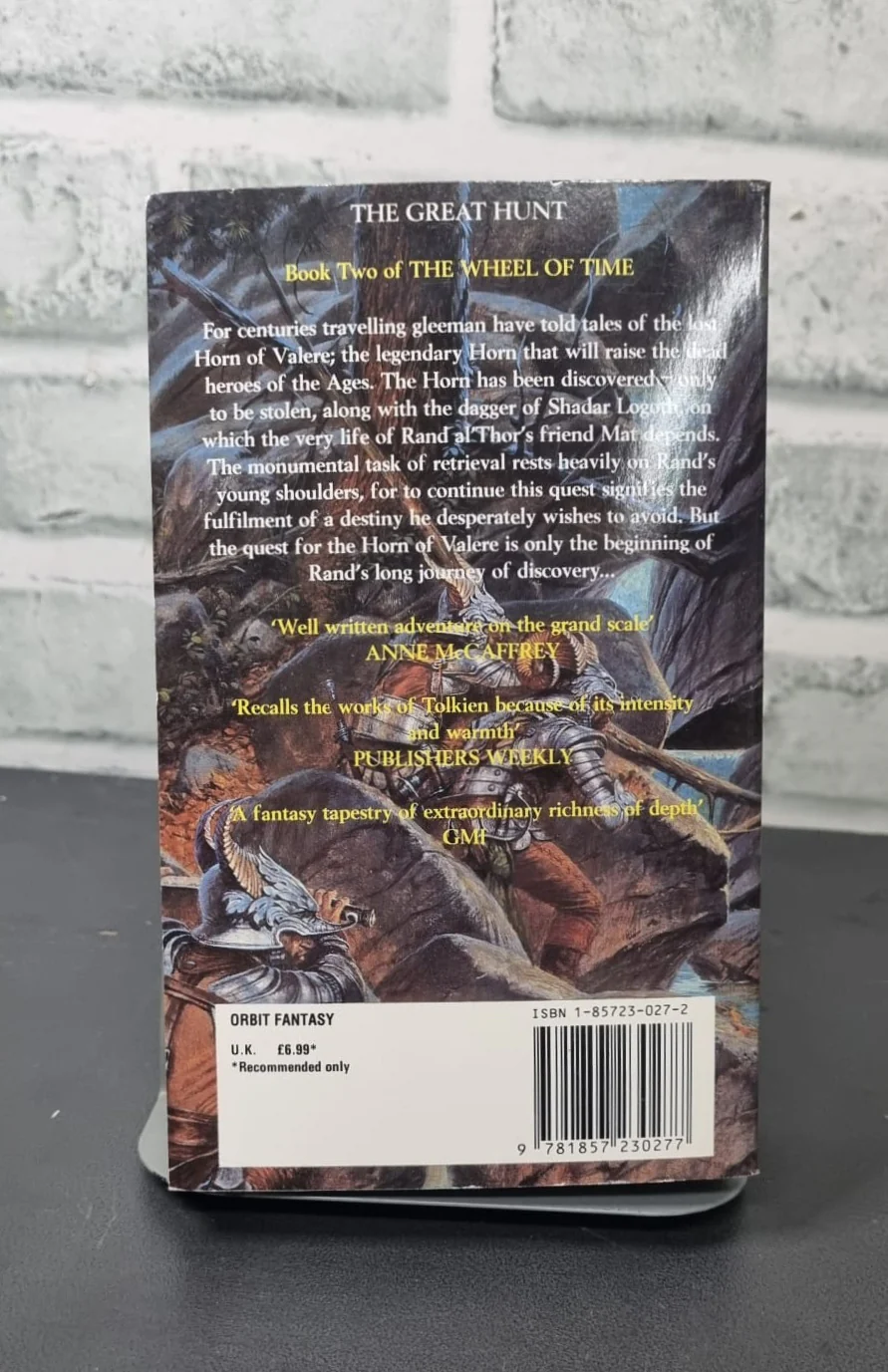The Great Hunt - Book Two of The Wheel of Time by Robert Jordan Softback - Image 5