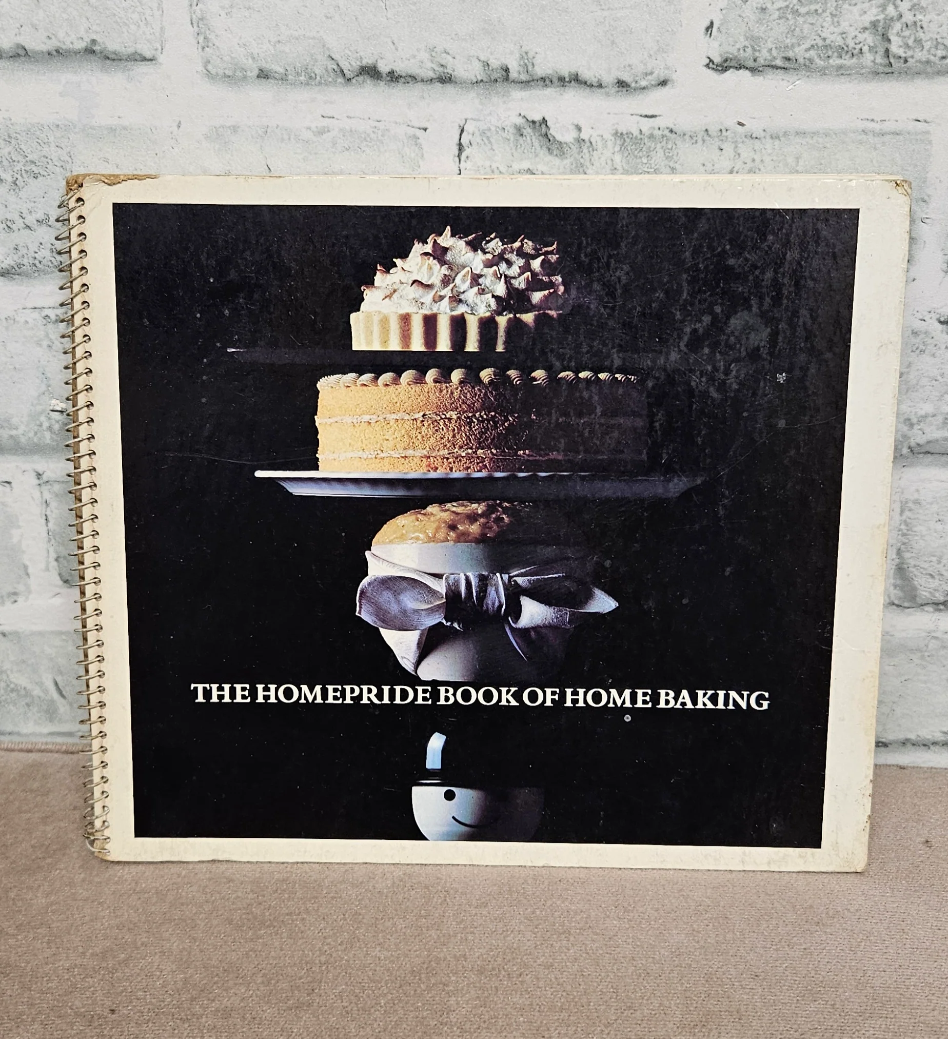 The Homepride Book of Home Baking Vintage 1970's
