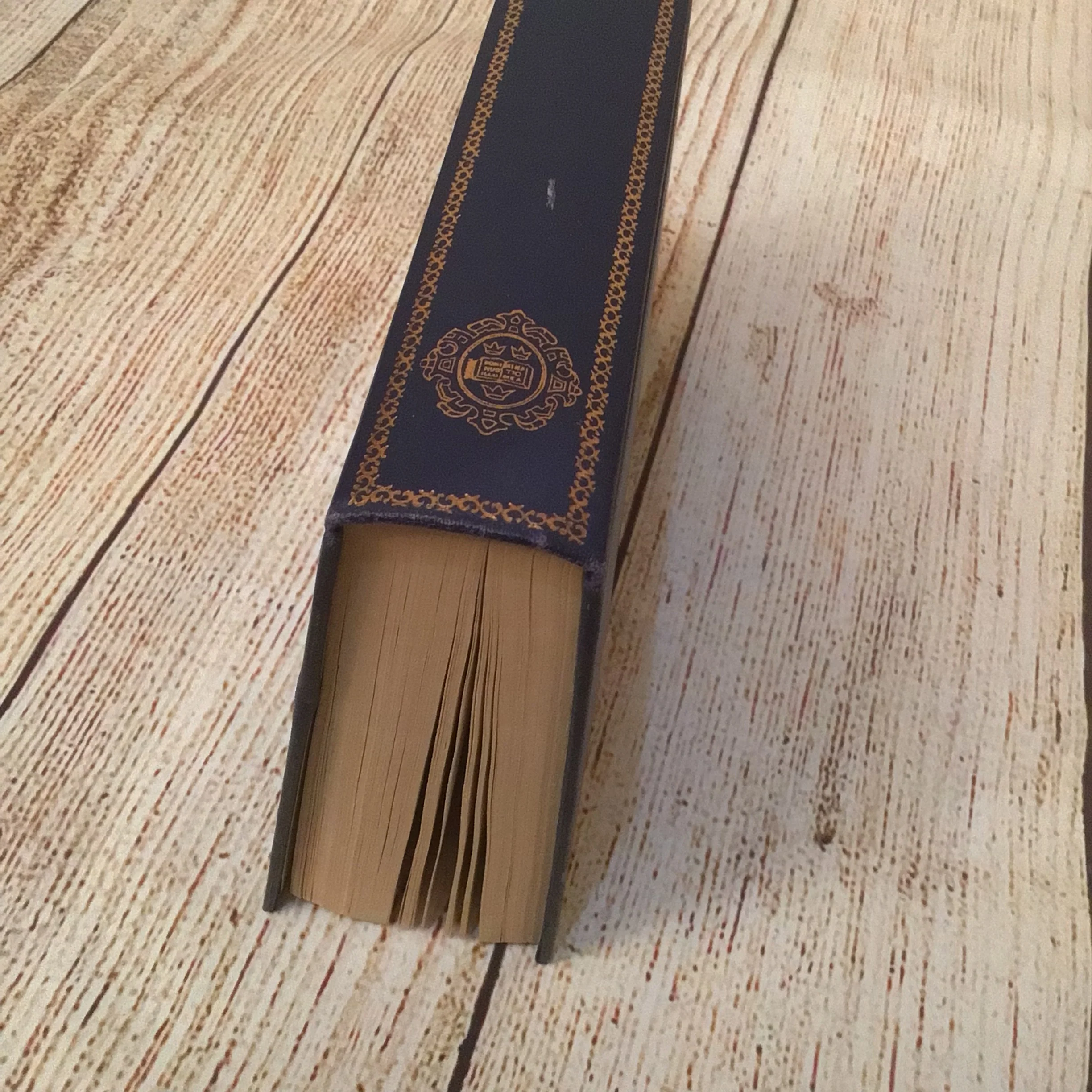 The Oxford Book of Modern Verse 1892-1935 by W.B Yeats (1960) - Image 4