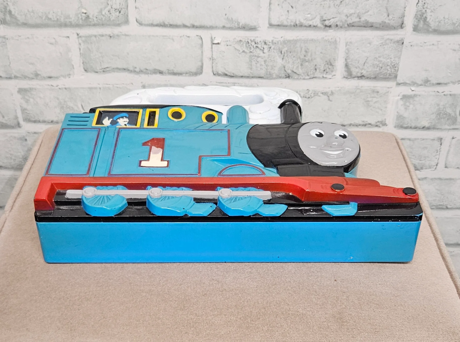 Thomas The Tank Engine ERTL Carry Case 1994 with Trains Inside - Image 2