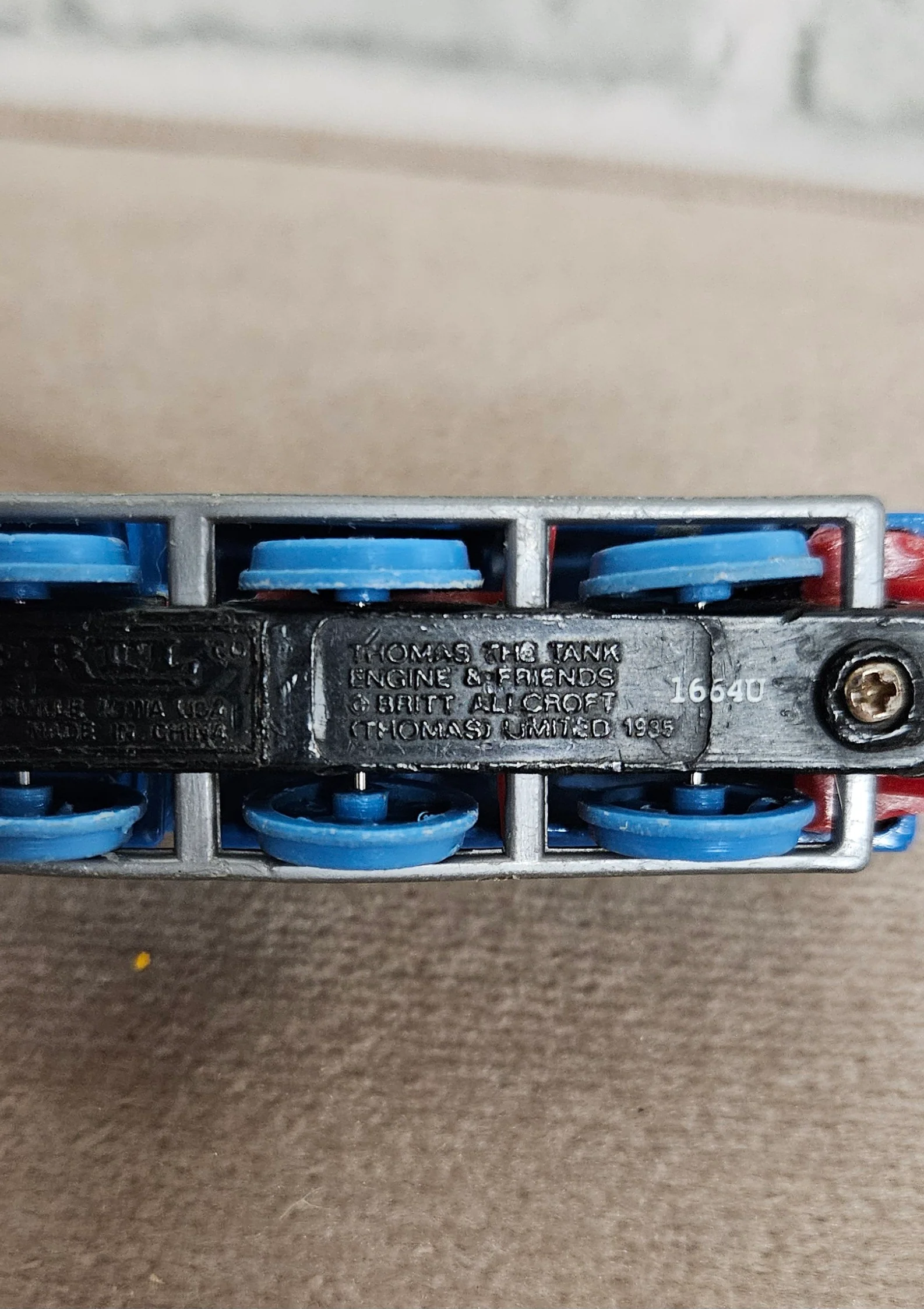 Thomas The Tank Engine ERTL Carry Case 1994 with Trains Inside - Image 24