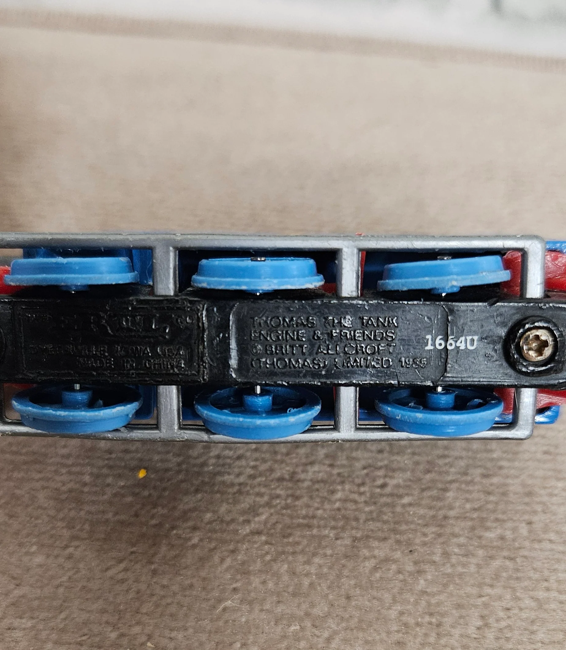 Thomas The Tank Engine ERTL Carry Case 1994 with Trains Inside - Image 25