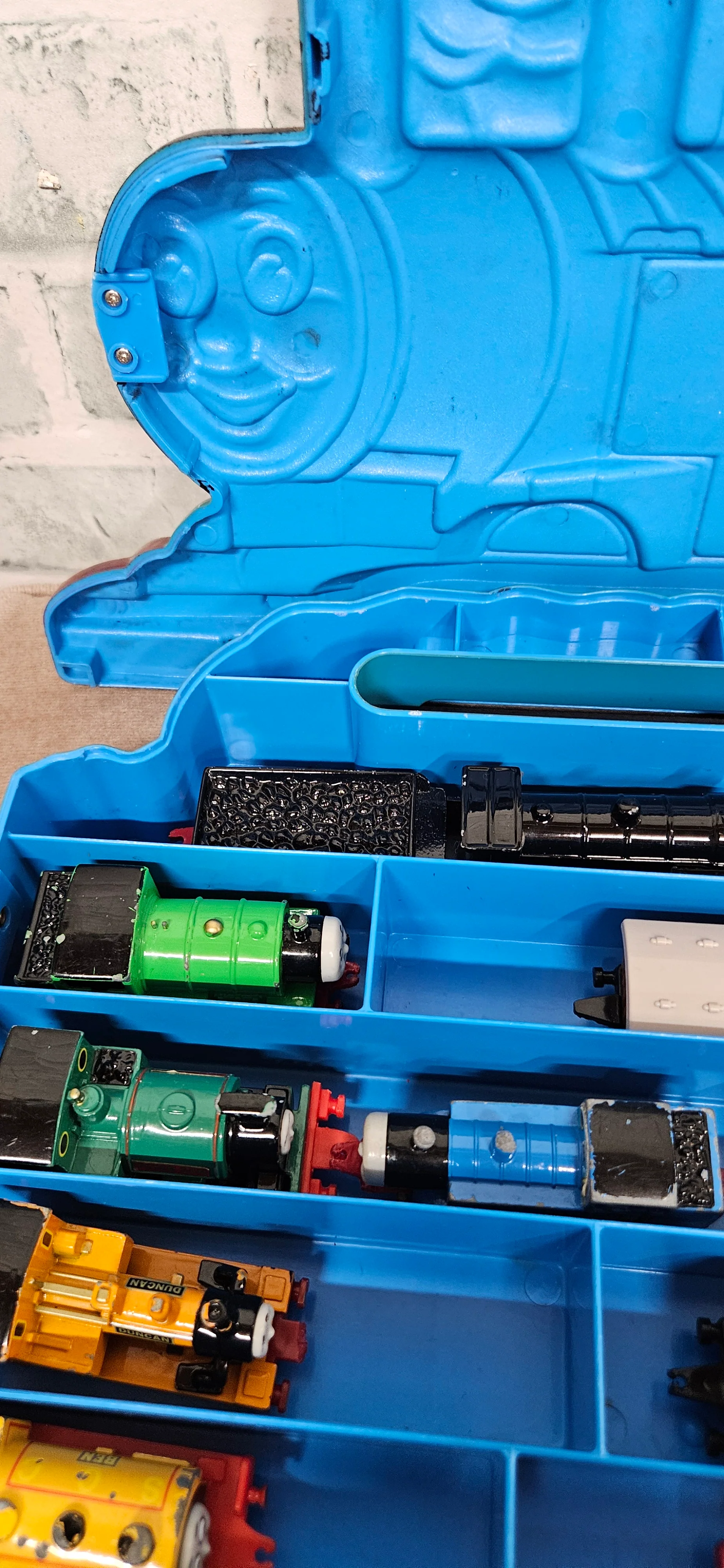 Thomas The Tank Engine ERTL Carry Case 1994 with Trains Inside - Image 6