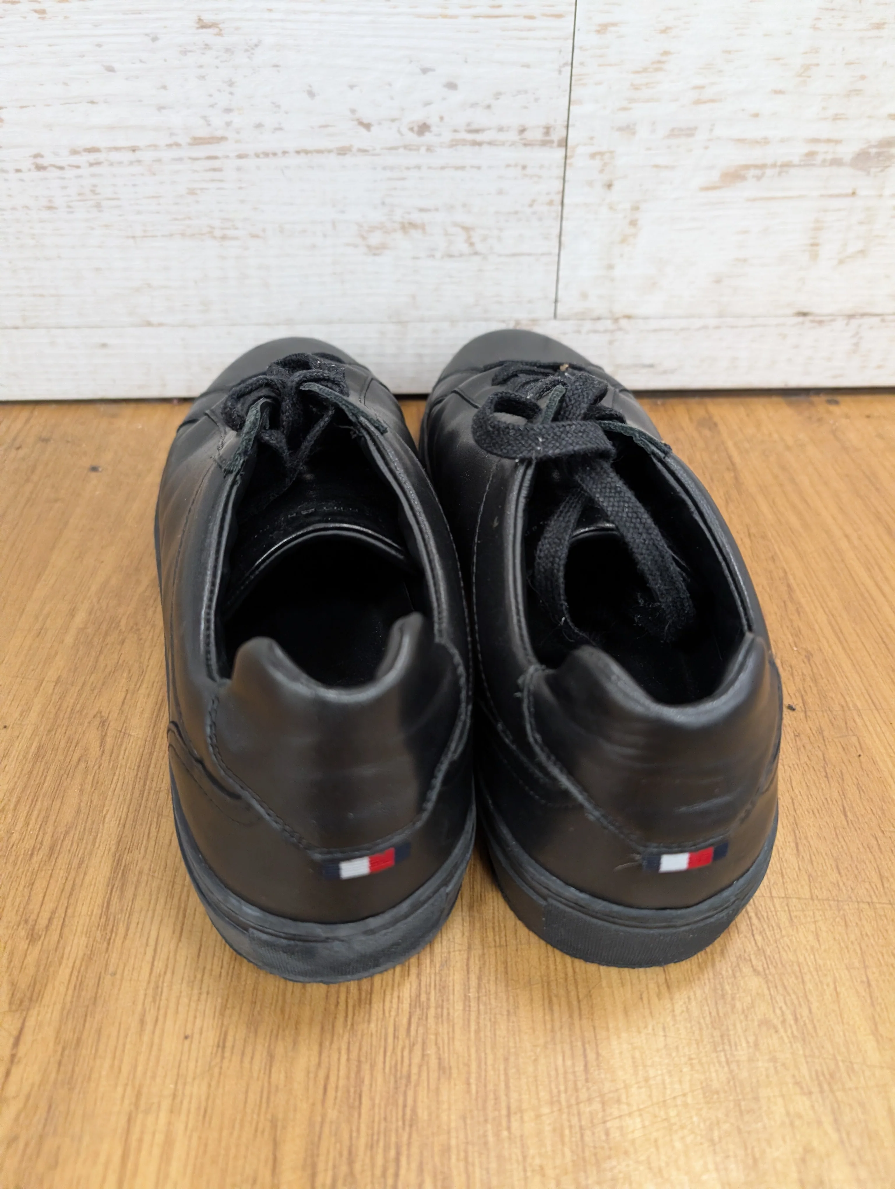 Tommy Hilfiger Black Leather Trainers Size 9 - Image 3