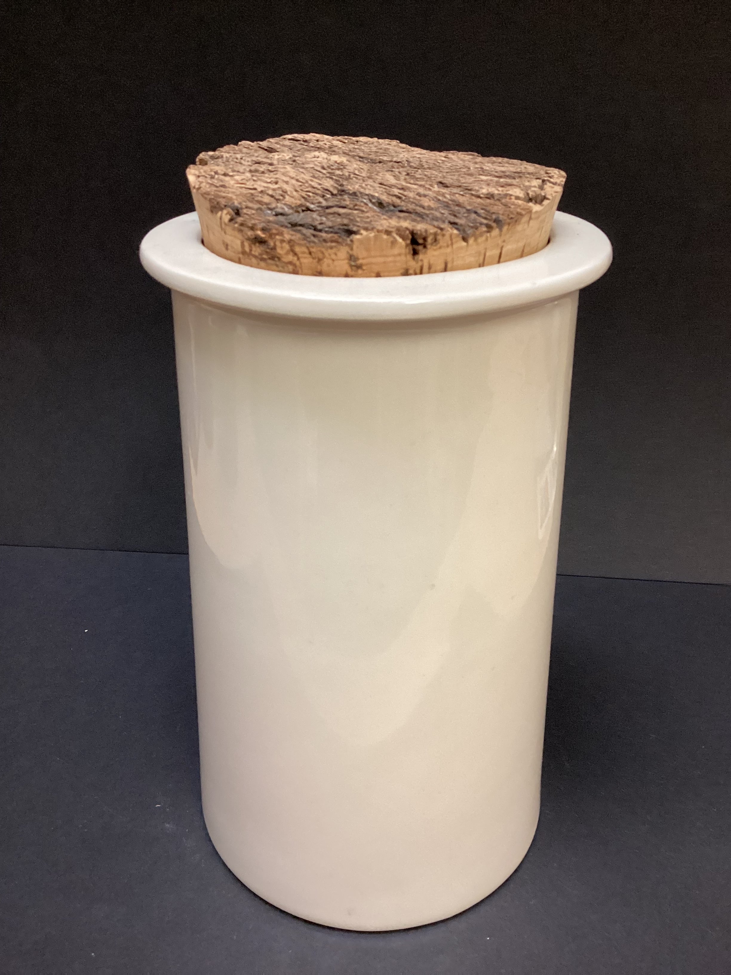 TONFISK DESIGN Newton Coffee Canister – White Porcelain with Cork Lid - Image 5