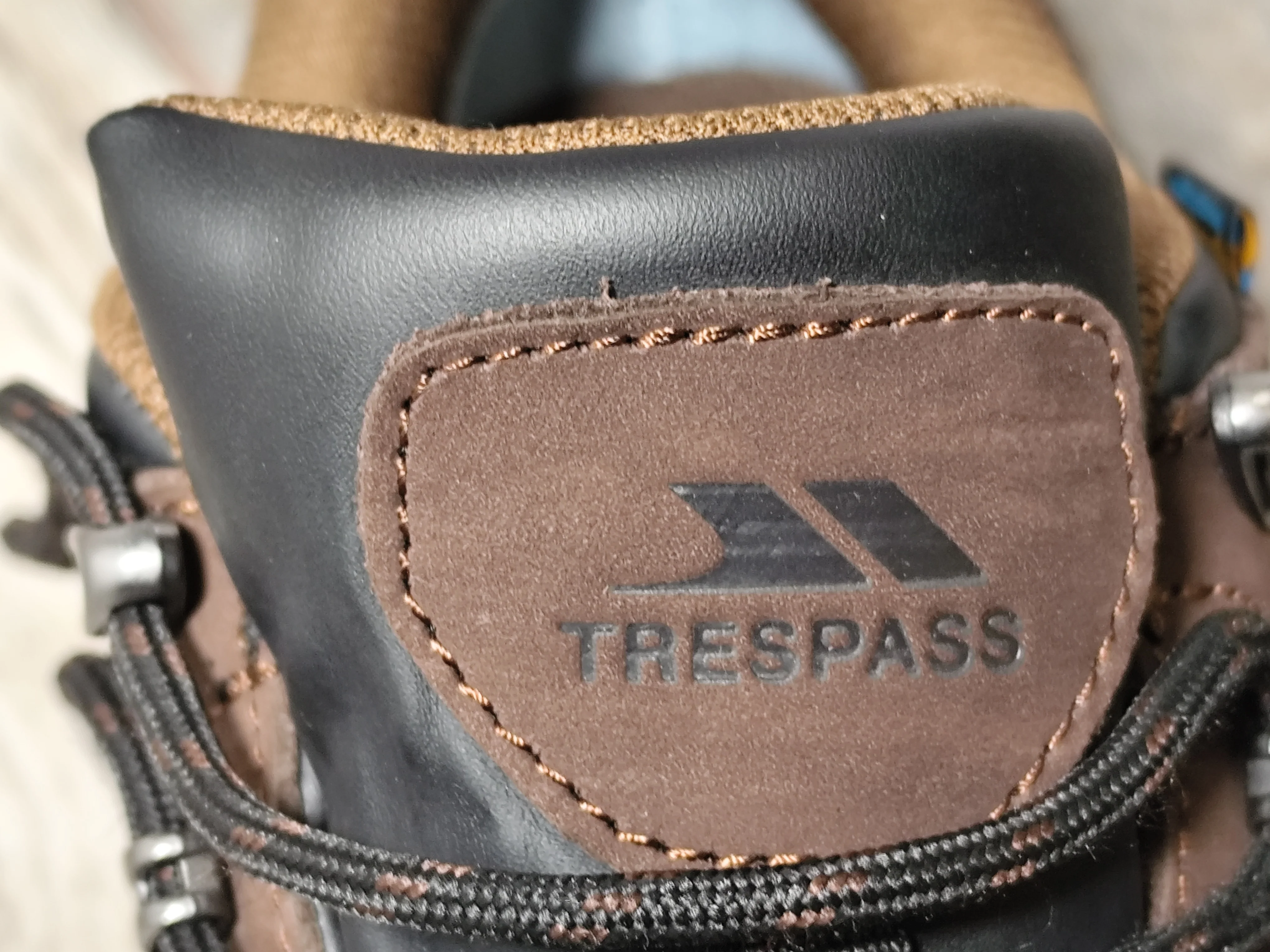 Trespass Falark Brown Walking Boots | UK 9 - Image 4