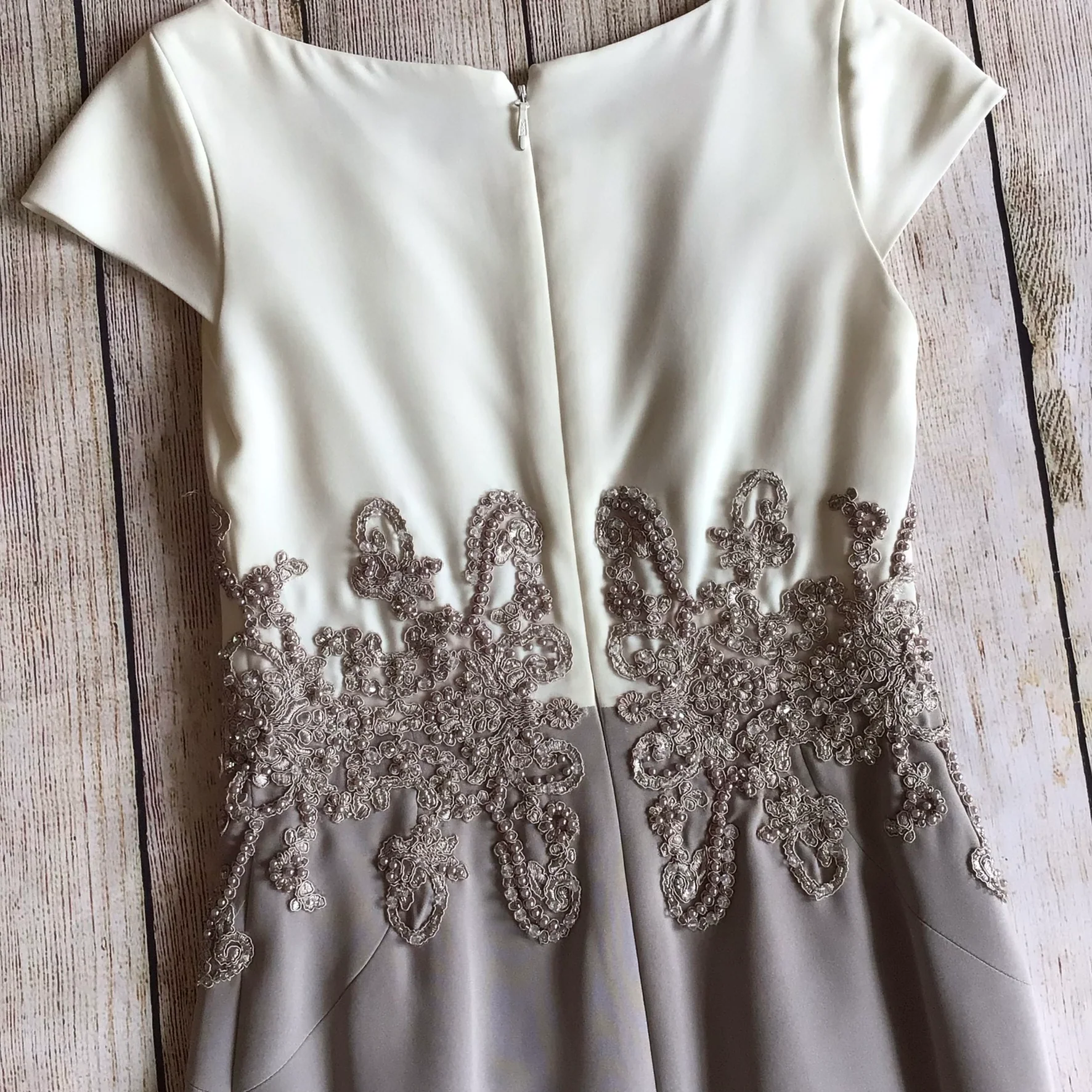 Veni Infantino for Ronald Joyce Grey & Cream Beaded Dress & Coat 2 Piece Size 8 UK - Image 10