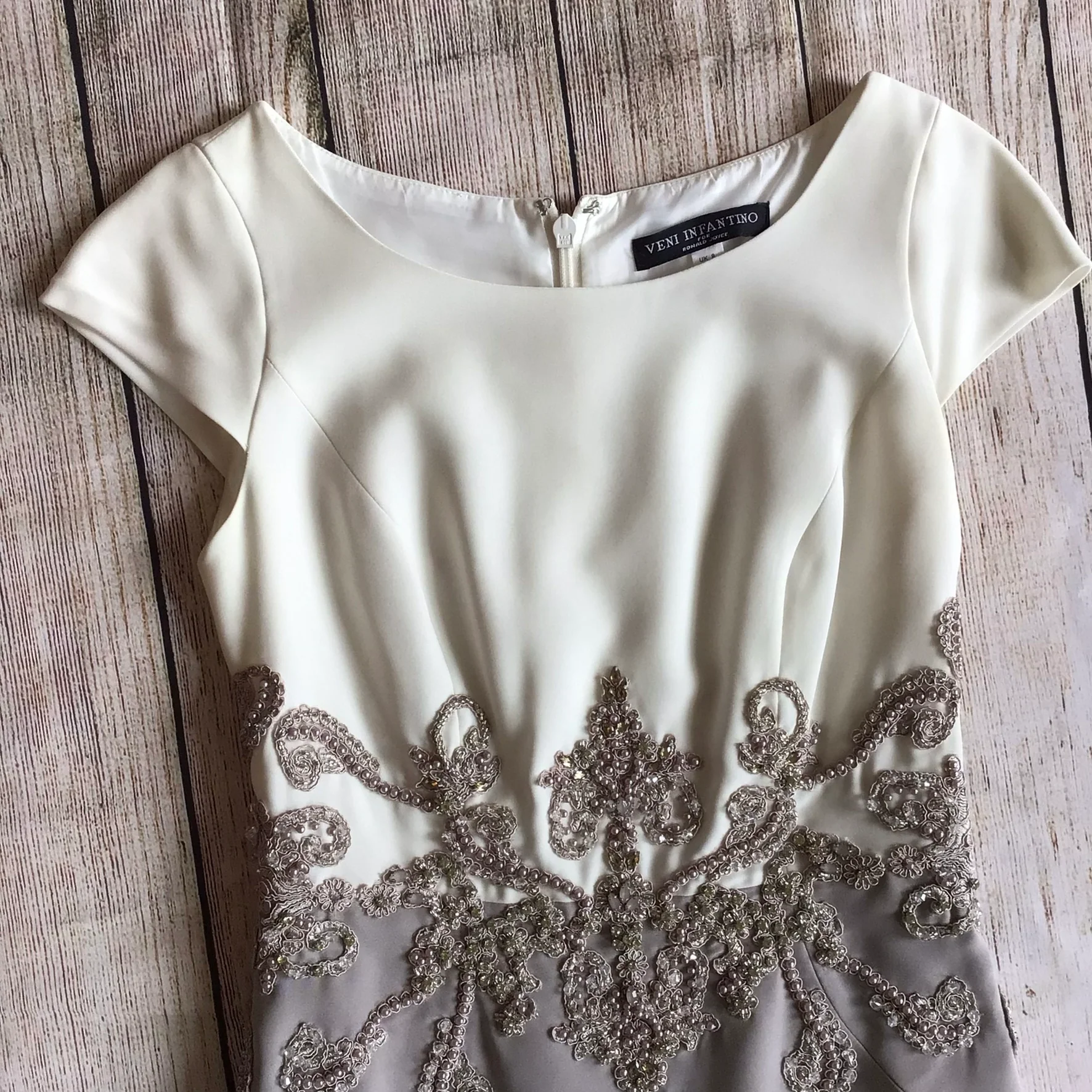 Veni Infantino for Ronald Joyce Grey & Cream Beaded Dress & Coat 2 Piece Size 8 UK - Image 5
