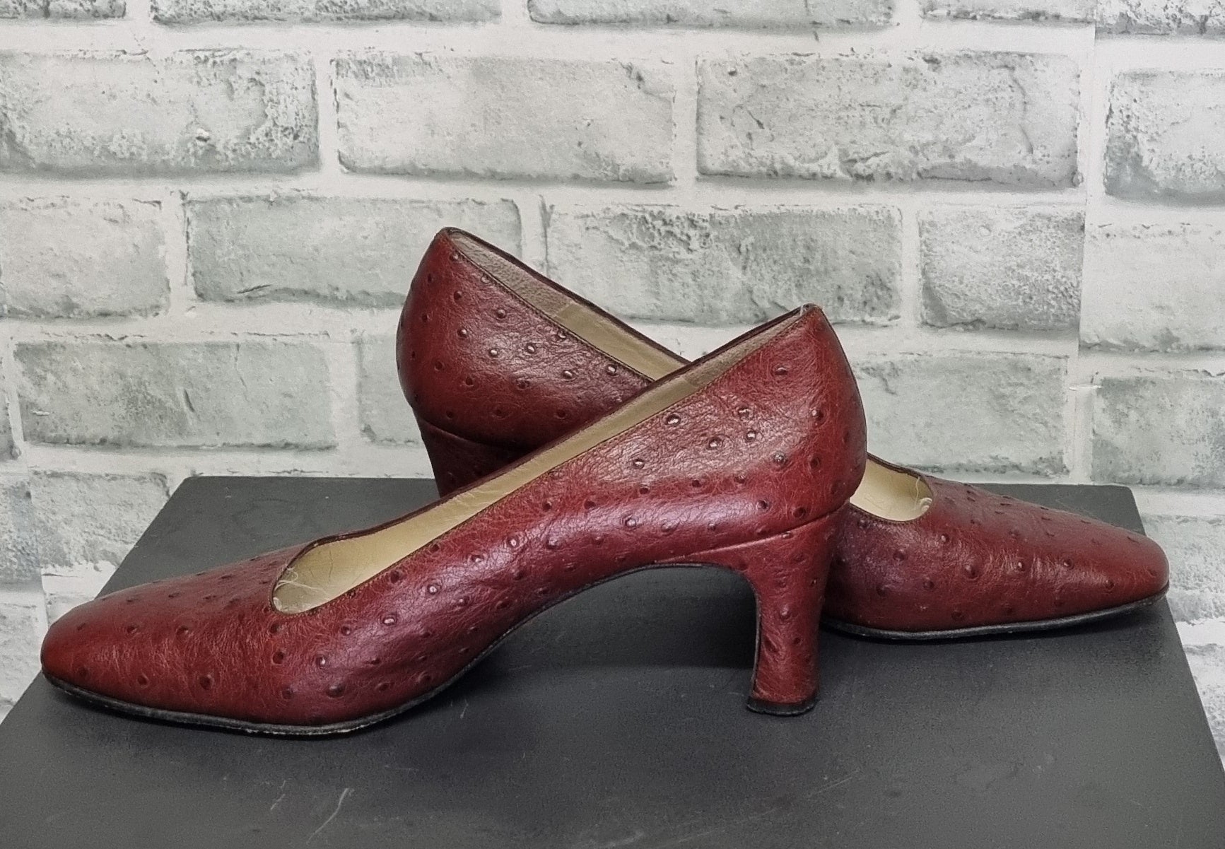 Vintage Lanvin Paris Brown Ostrich Square Toe 3 Inch Heels Size 40 1/2 - Image 5