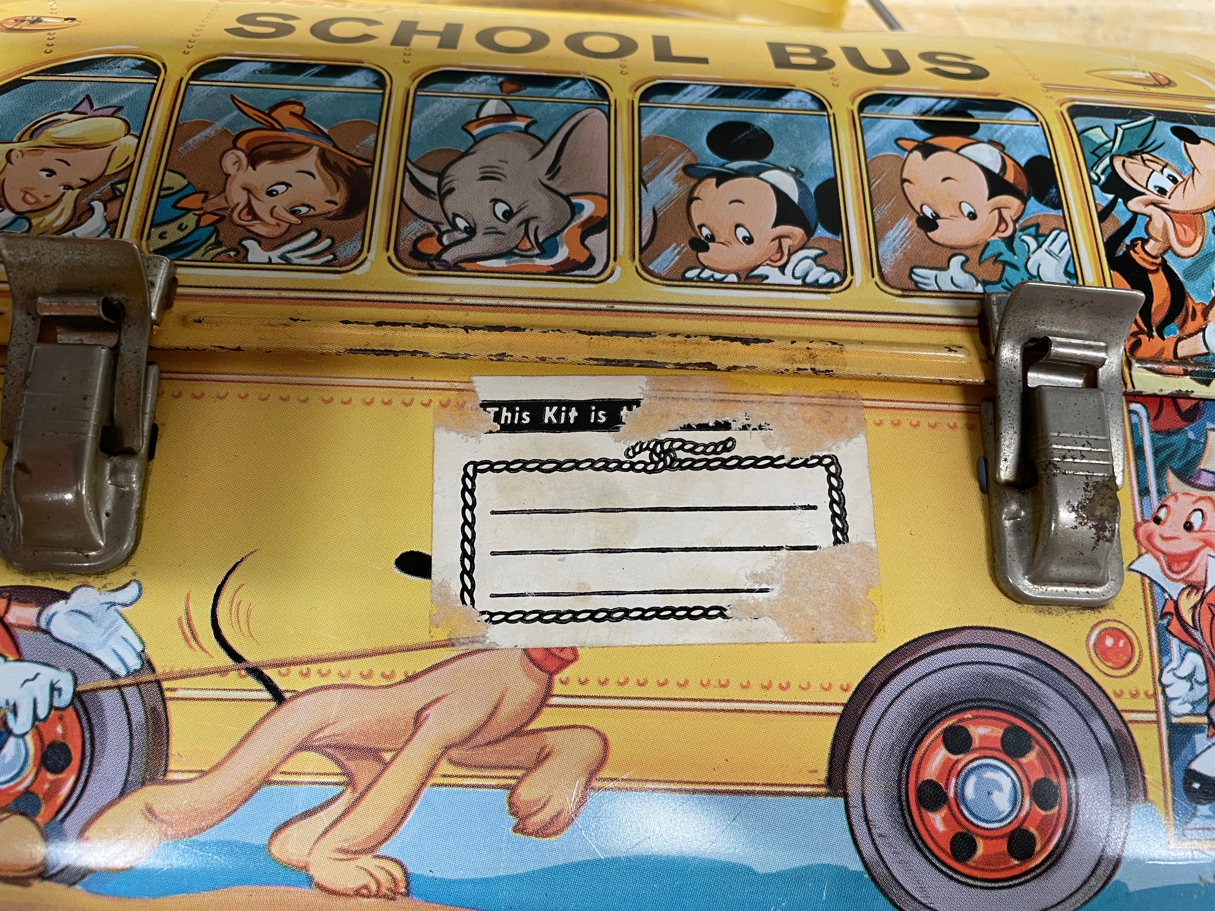 Vintage Walt Disney School Bus Metal Lunchbox with Plastic Aladdin Flask - Image 2
