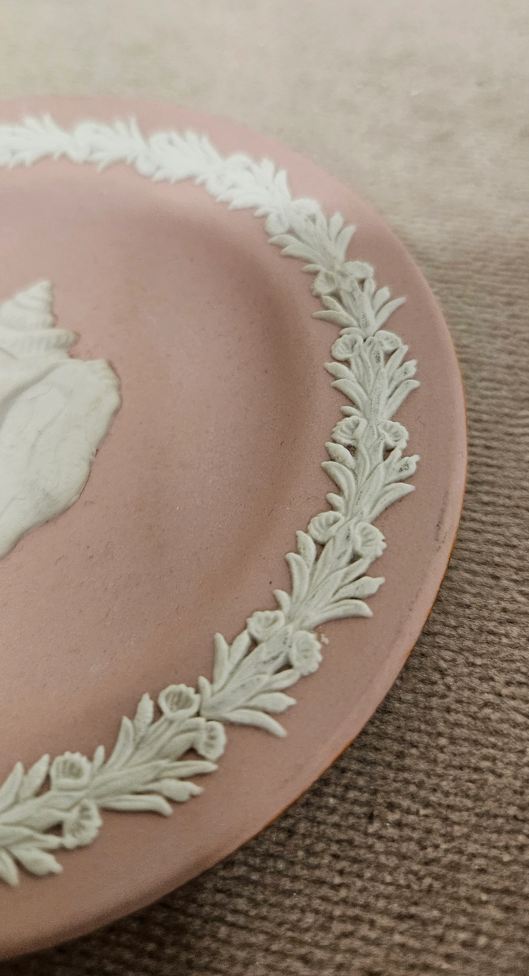Wedgewood Pink Conch Shell Pin Dish - Image 5