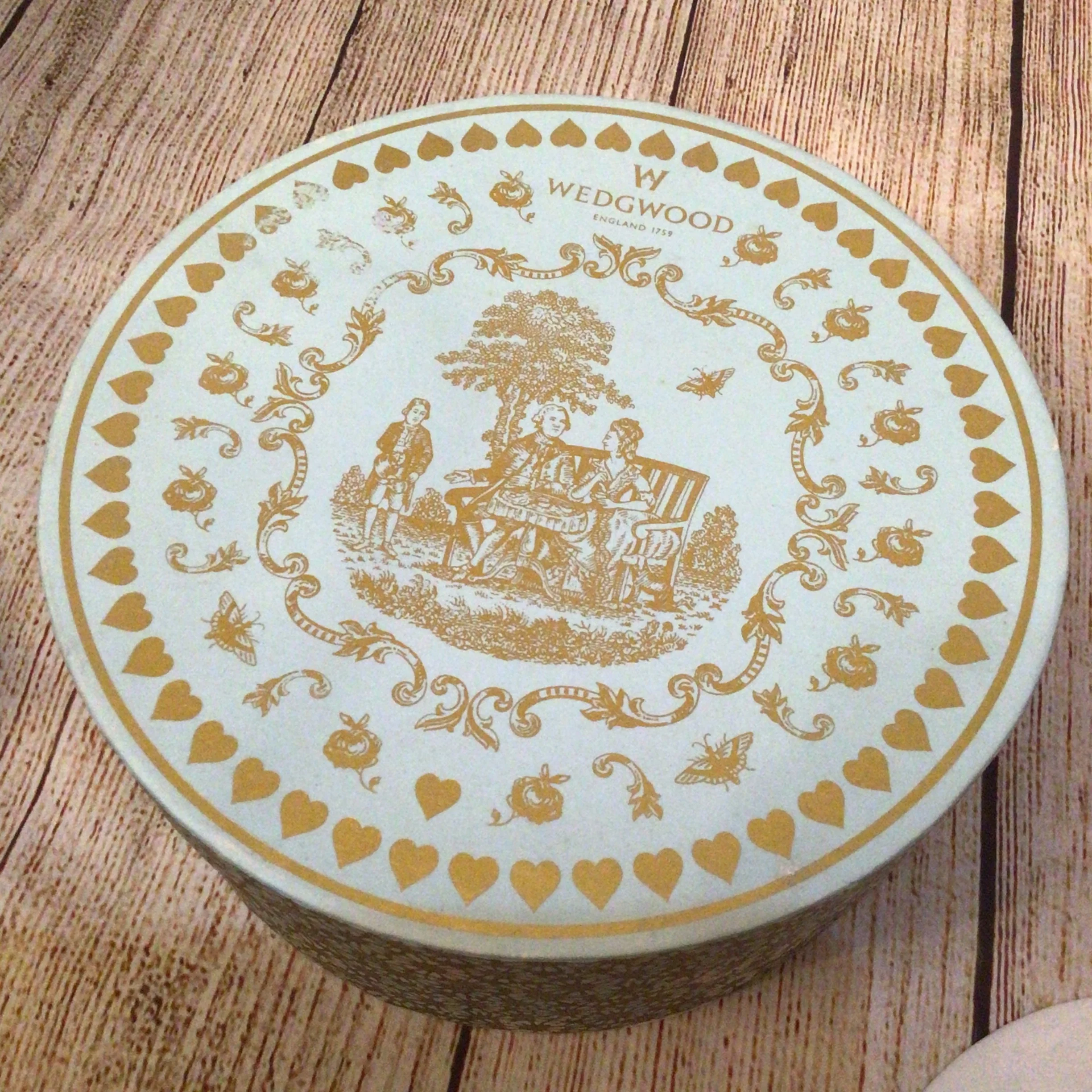 Wedgwood Harlequin Collection - Queen of Hearts Teacup & Saucer Set (in box) - Image 11