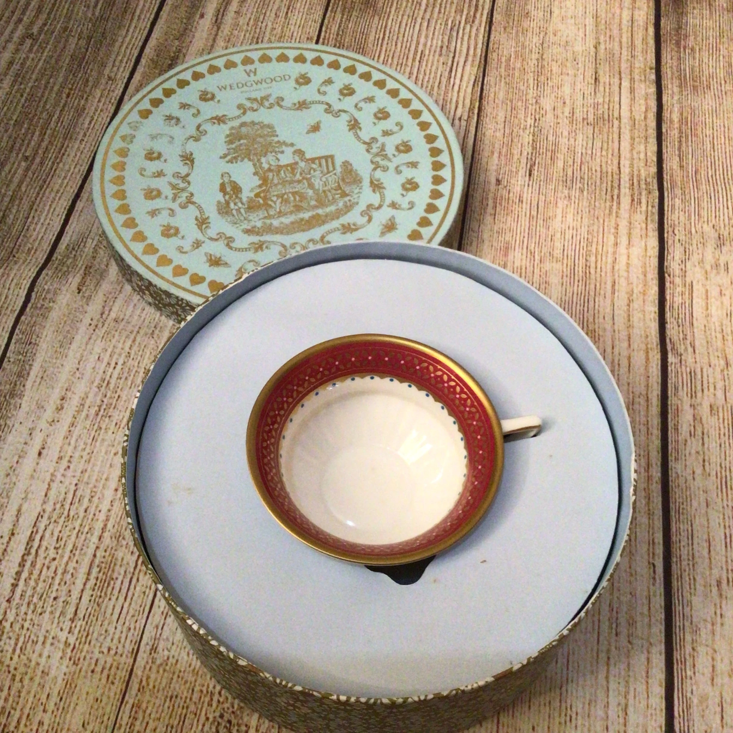 Wedgwood Harlequin Collection - Queen of Hearts Teacup & Saucer Set (in box) - Image 15