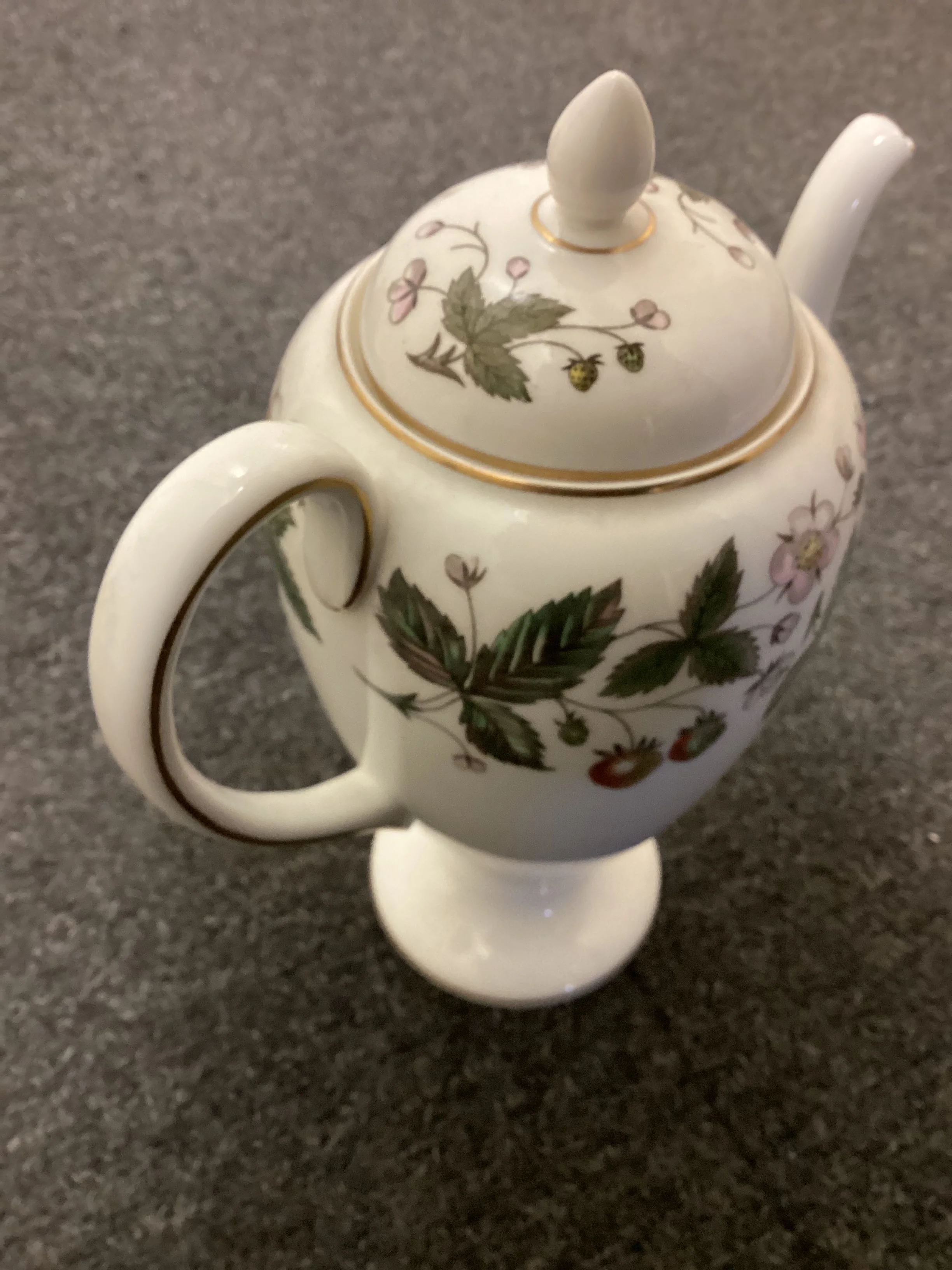 Wedgwood Strawberry Hill Coffee Pot - Bone China - Image 3
