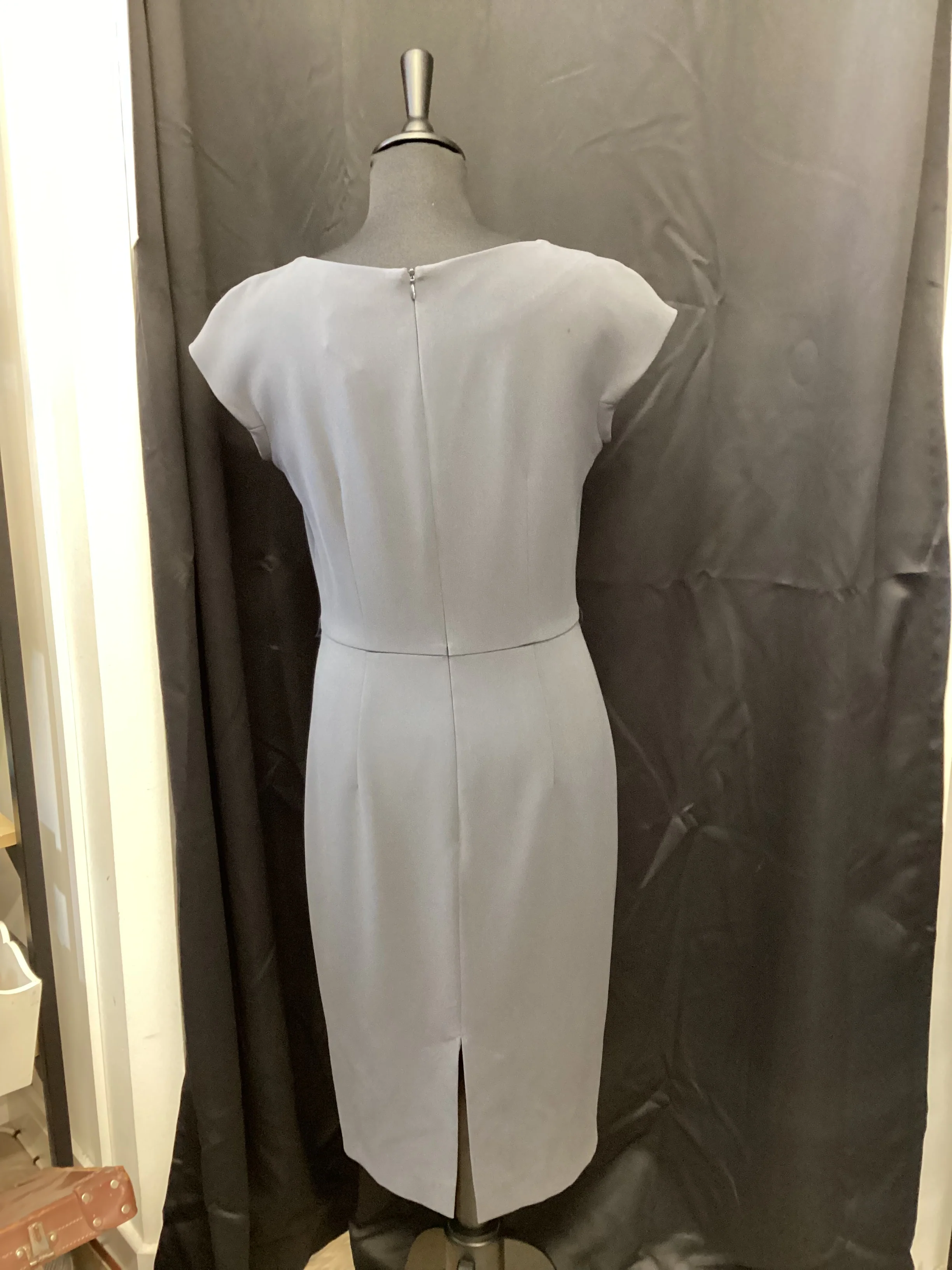 Women’s Max Mara Grey Midi Dress in size 8 - Image 5