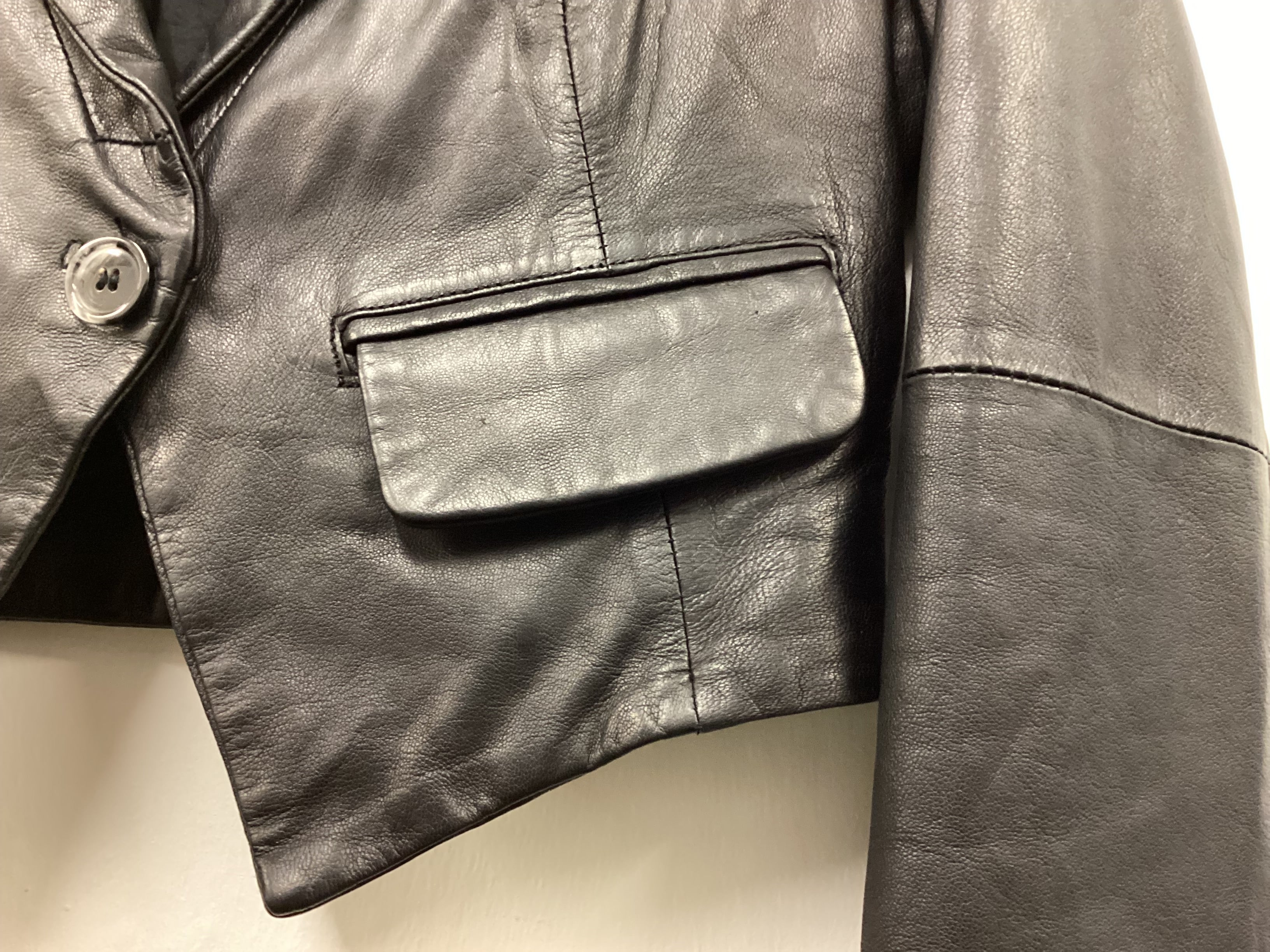 Y2K Topshop Size 8 Cropped Black Leather Jacket - Image 6